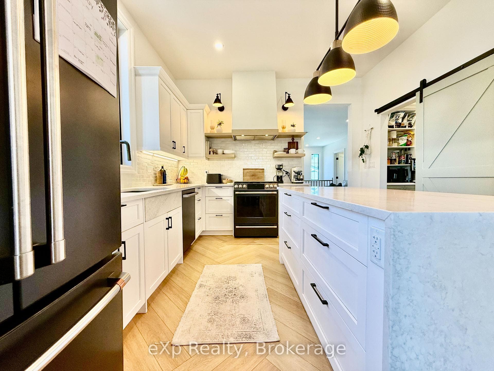802 Durham Street photo 16