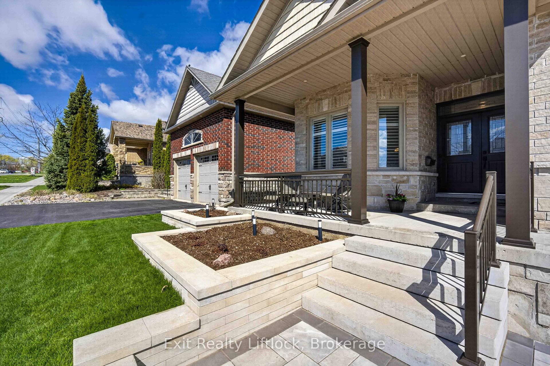 640 Heritage Trail photo 3
