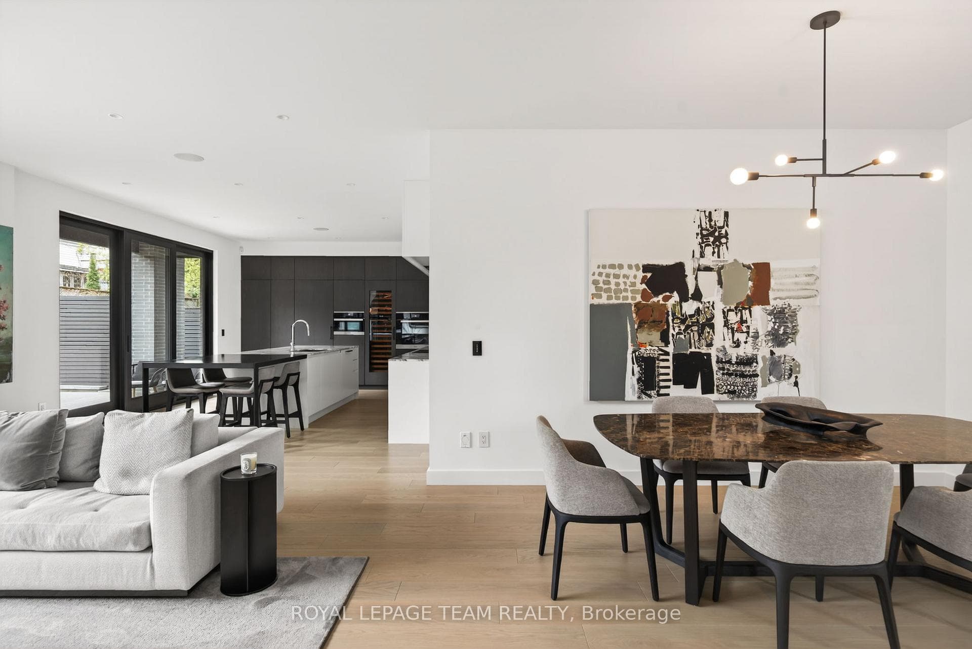 511 Fraser Avenue photo 14