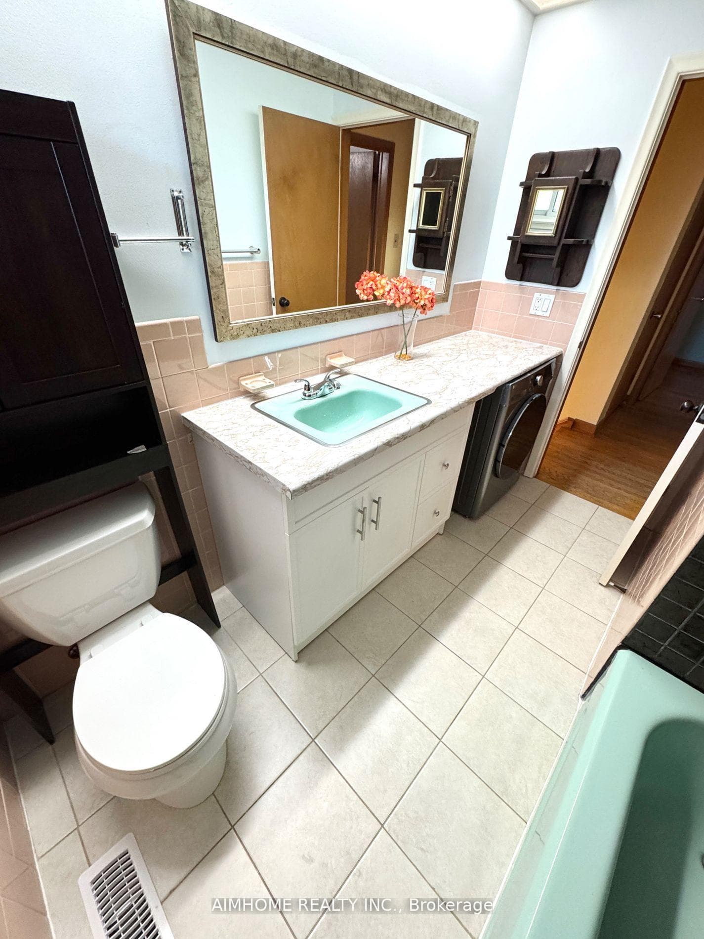 31 Poplar Road Unit (Main) photo 16