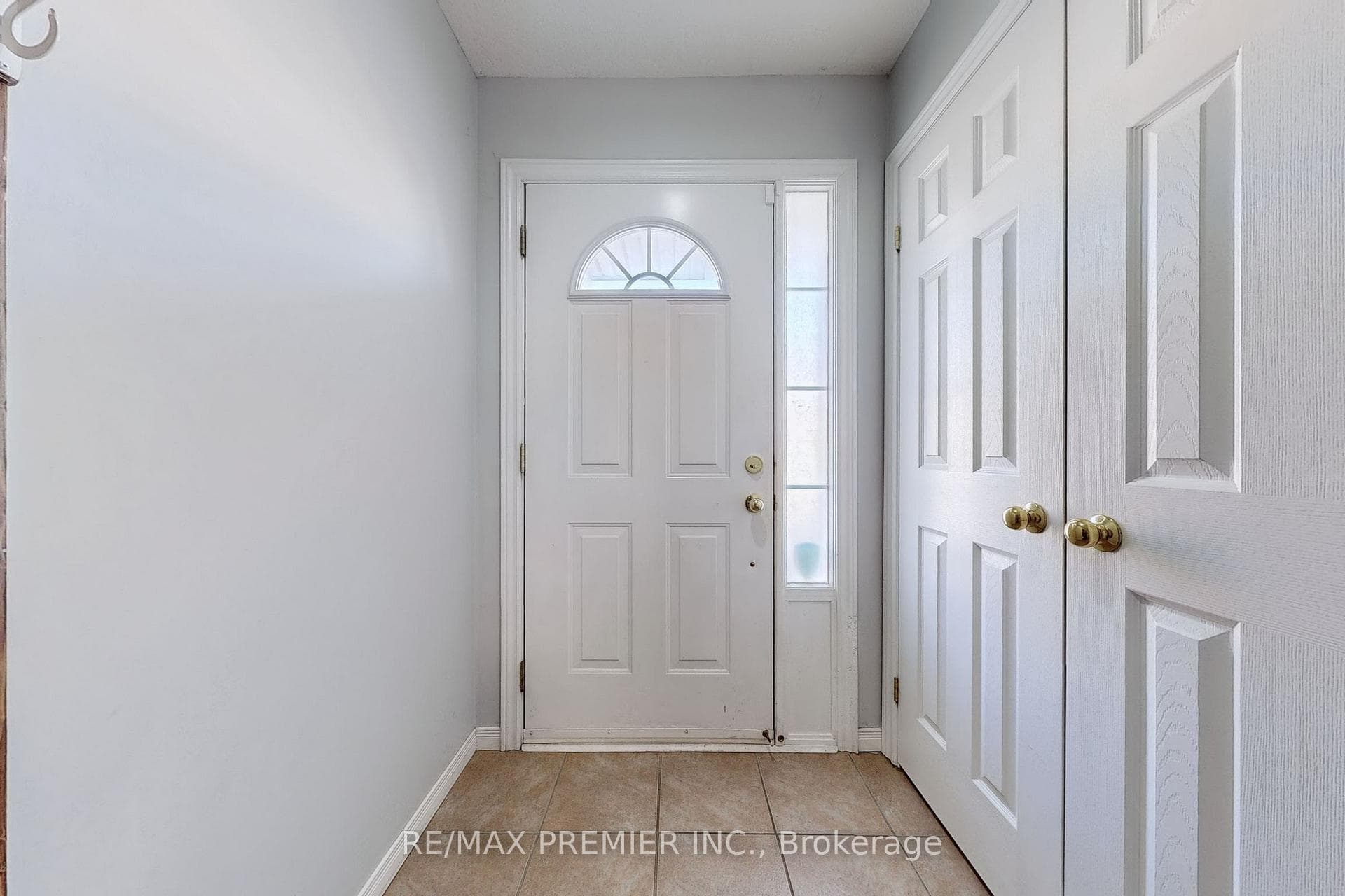1771 Upper Wentworth Street Unit 34 photo 18