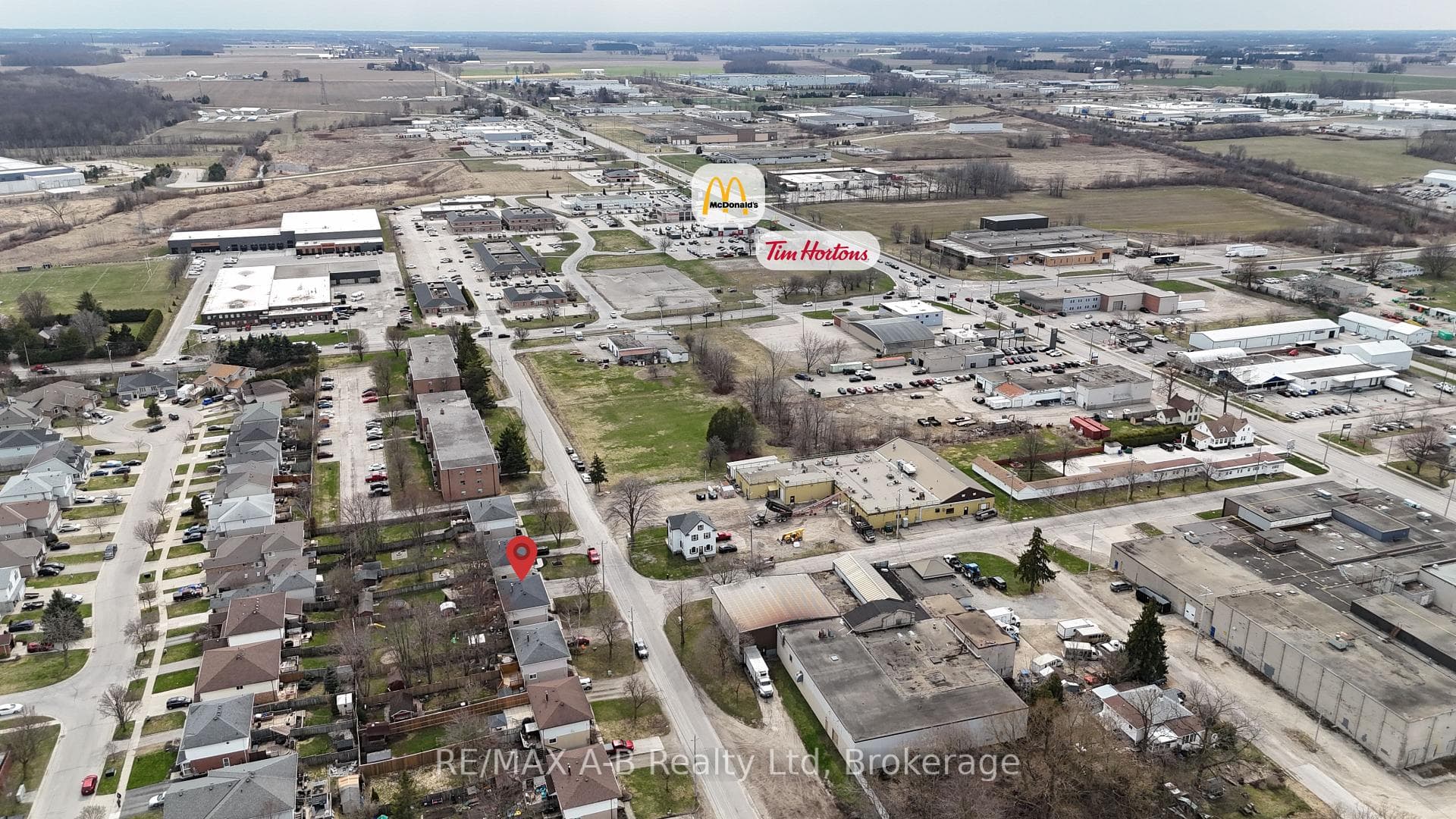 329 RAILWAY Avenue photo 30