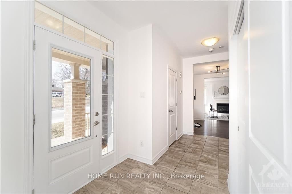 101 WHITEWATER Street photo 3