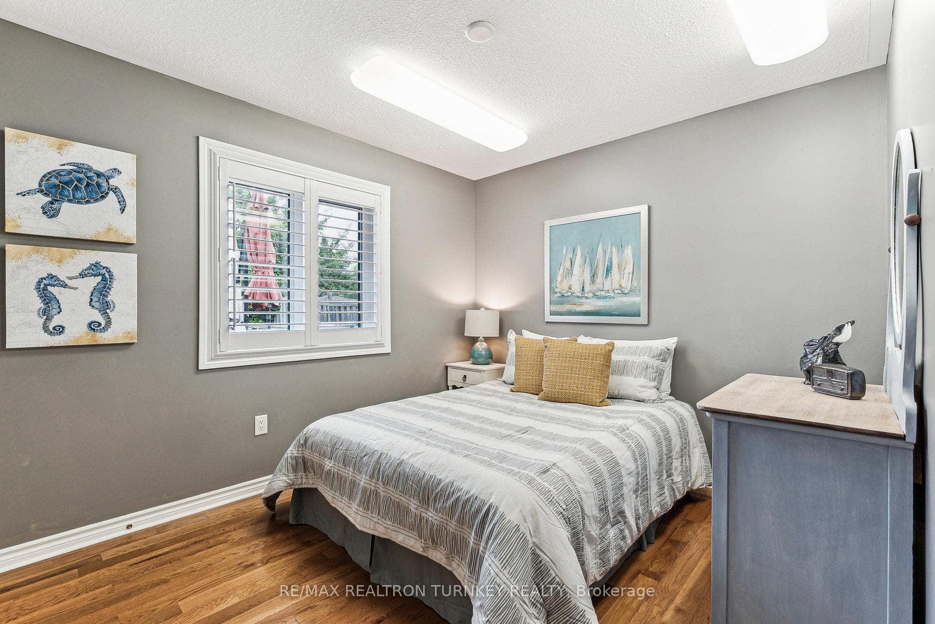 Second bedroom