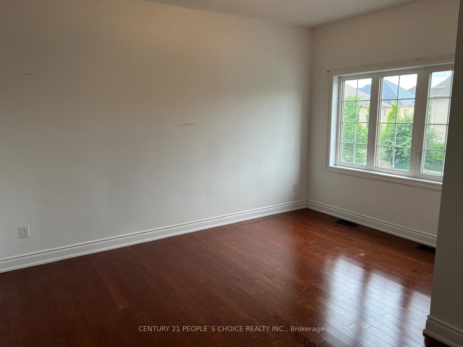 19 ANTORISA Avenue Unit Upper photo 12
