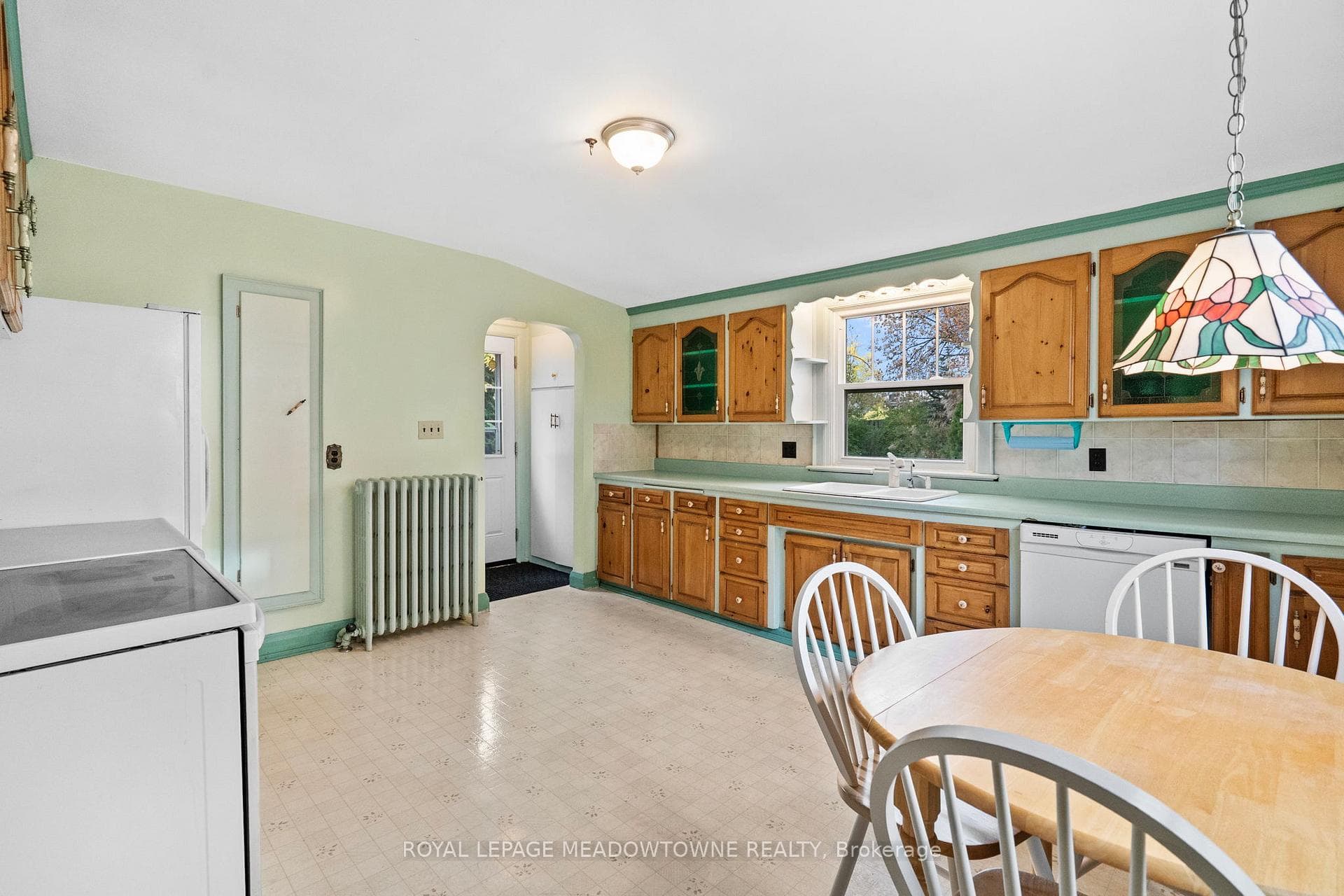 229 Queen Street photo 17
