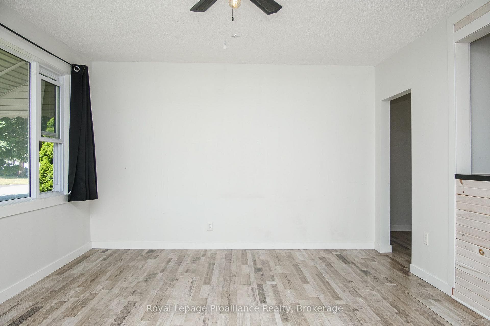 45 Valleyview Crescent photo 32