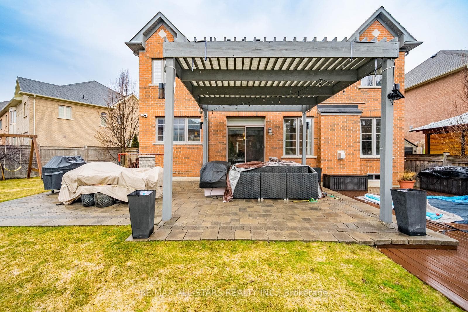 74 Braith Crescent photo 43
