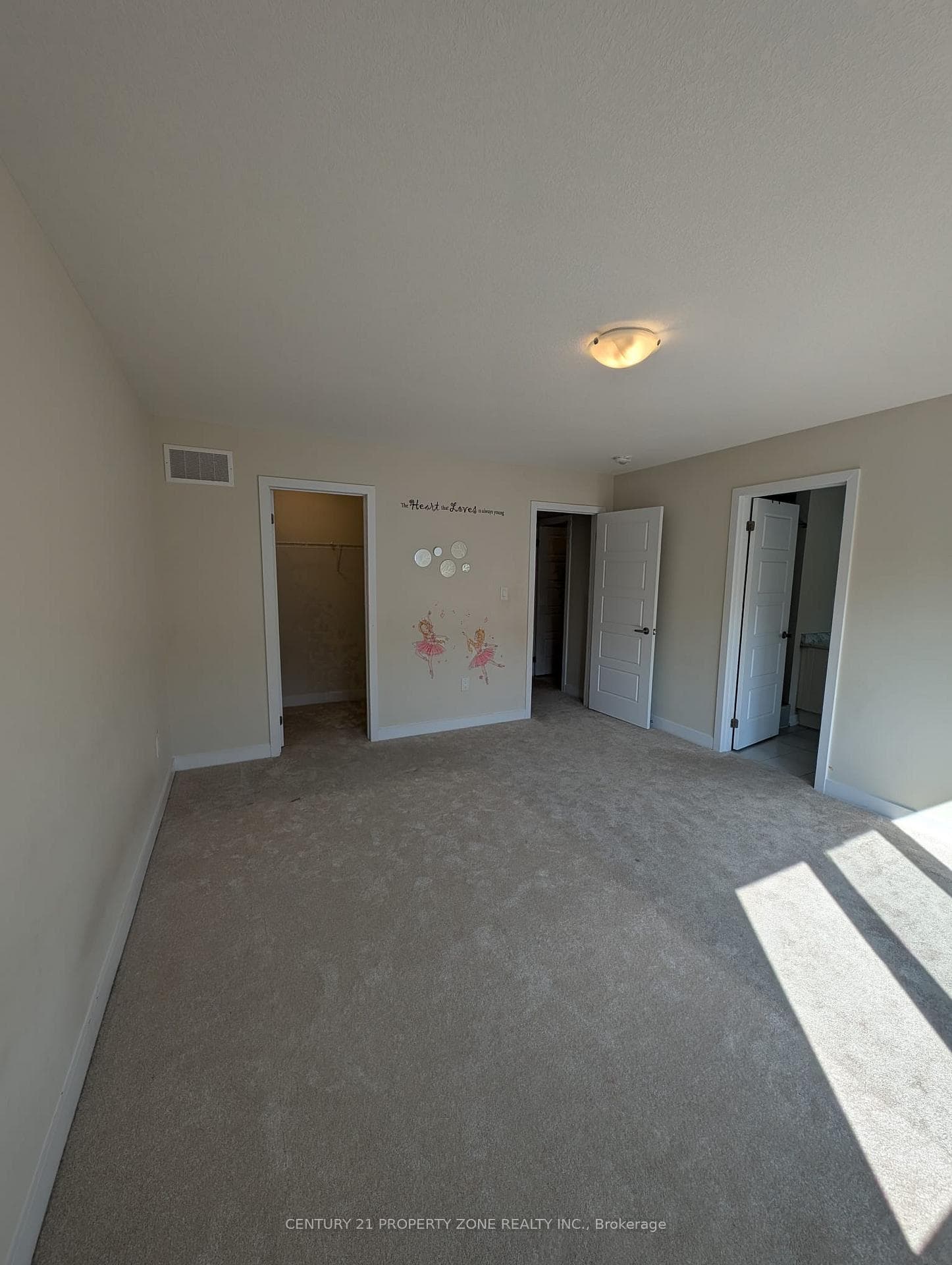 30 Lemon Avenue photo 12