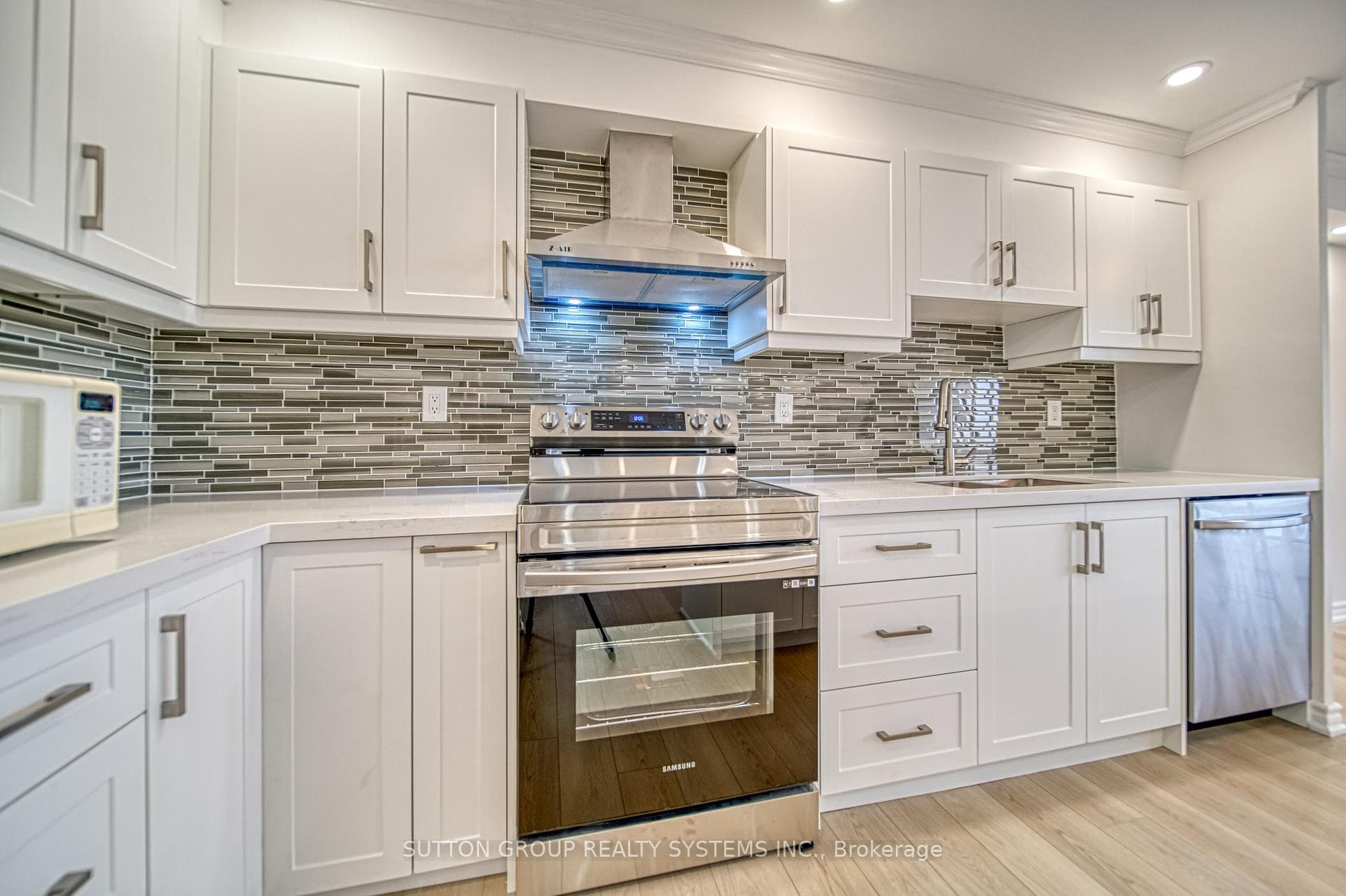 260 Seneca Hill Drive Unit 1811 photo 7