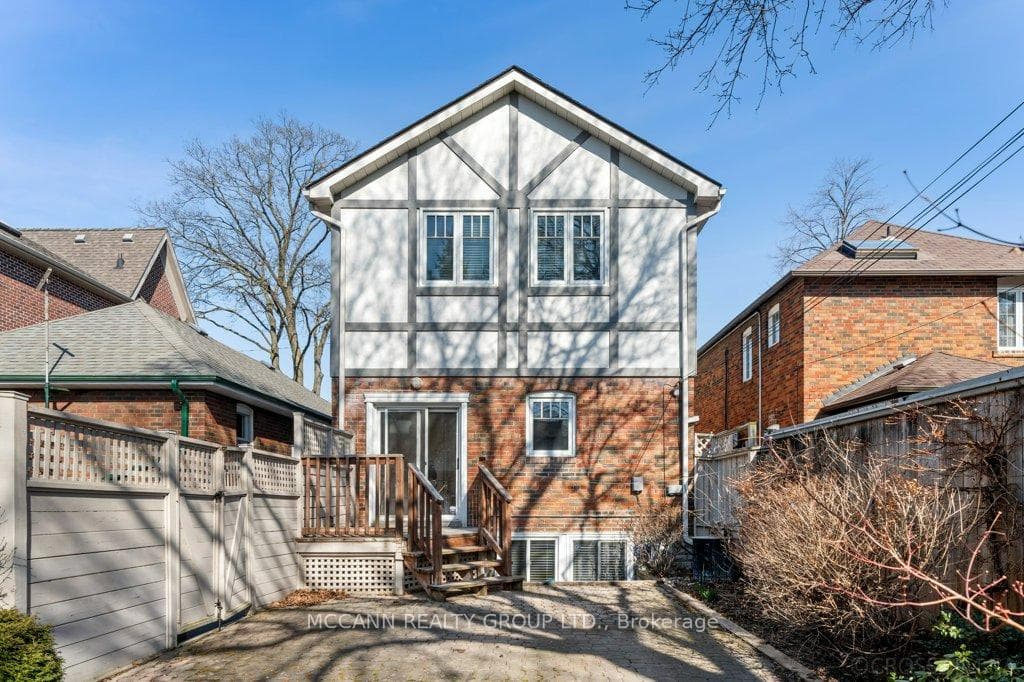 29 Roe Avenue photo 27
