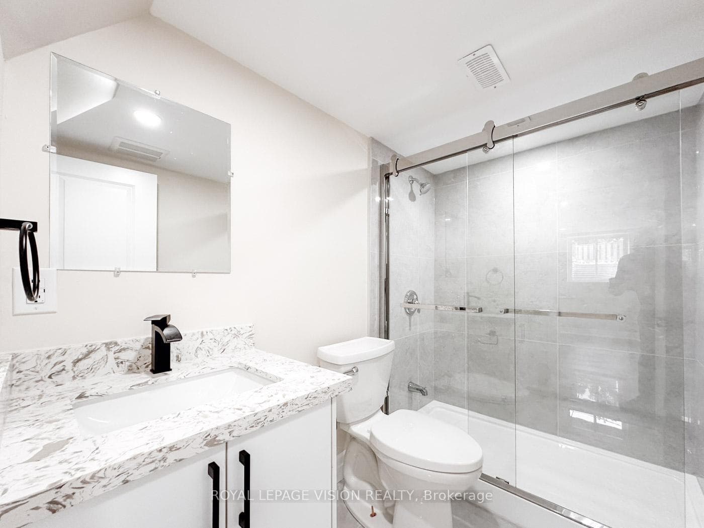 15 Clapperton Drive photo 6