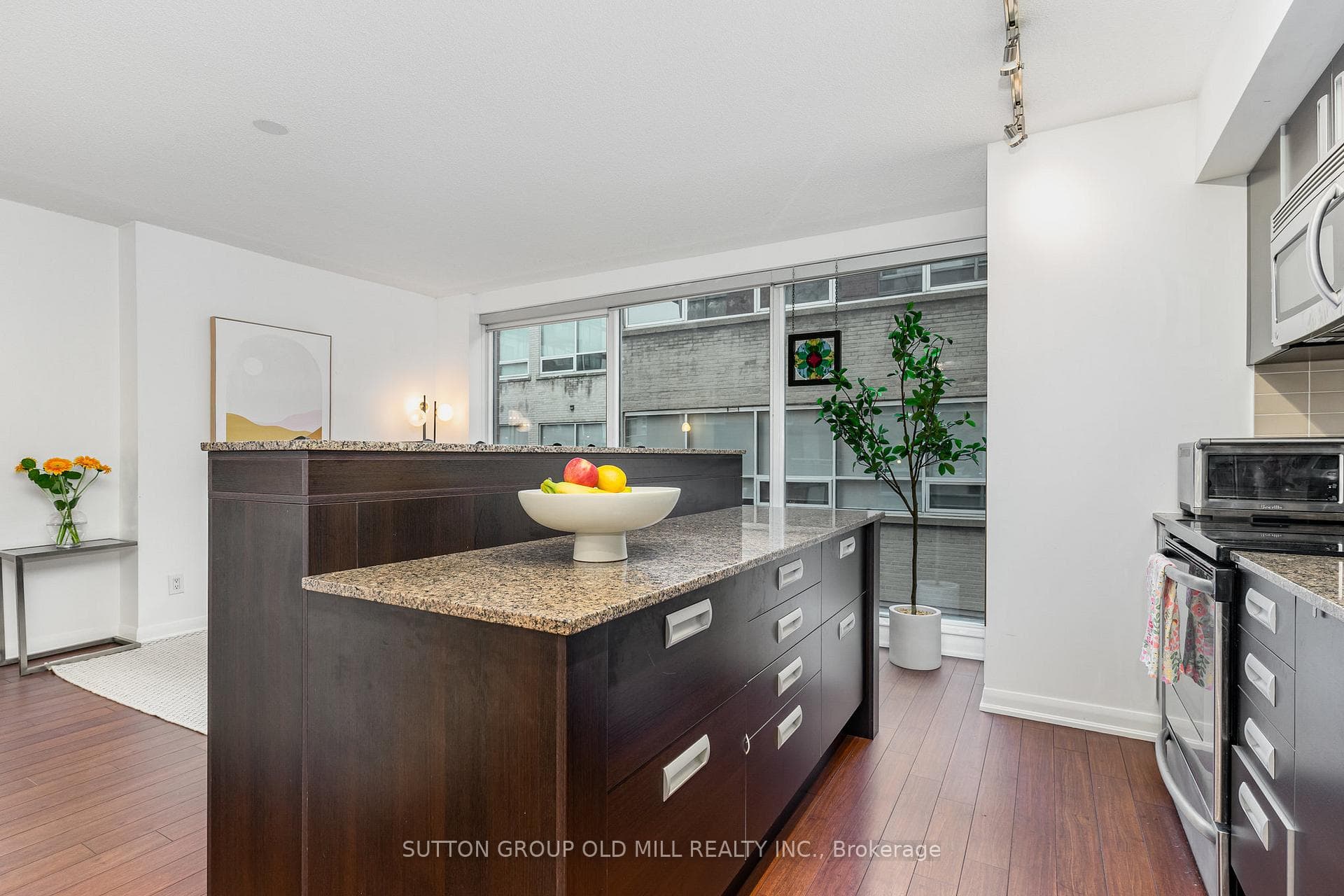 205 Frederick Street Unit 713 photo 5