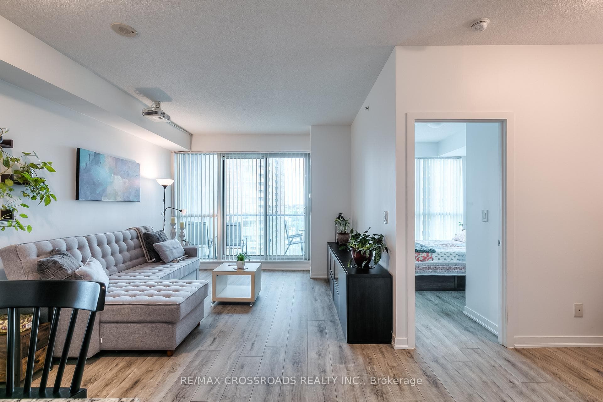 150 East Liberty Street Unit 1701 photo 6