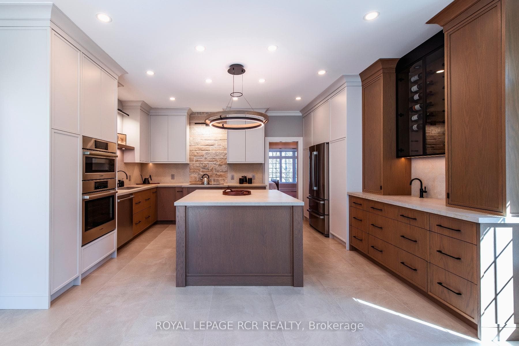 20736 Mississauga Road photo 9