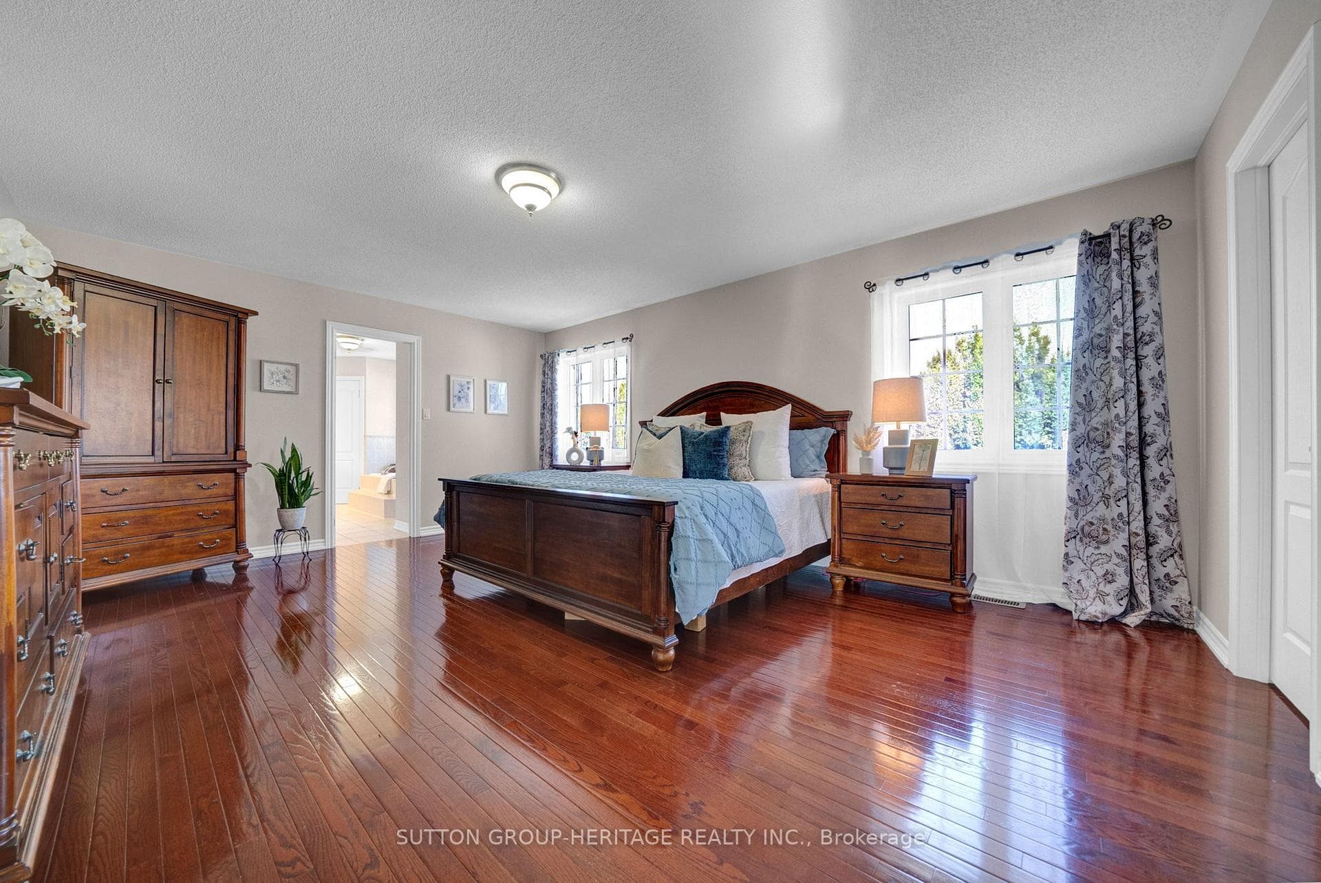 102 Kennett Drive photo 17