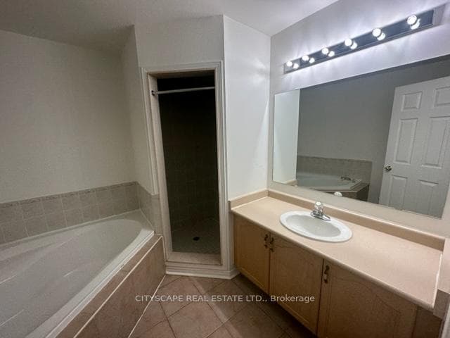 7565 Black Walnut Trail photo 33
