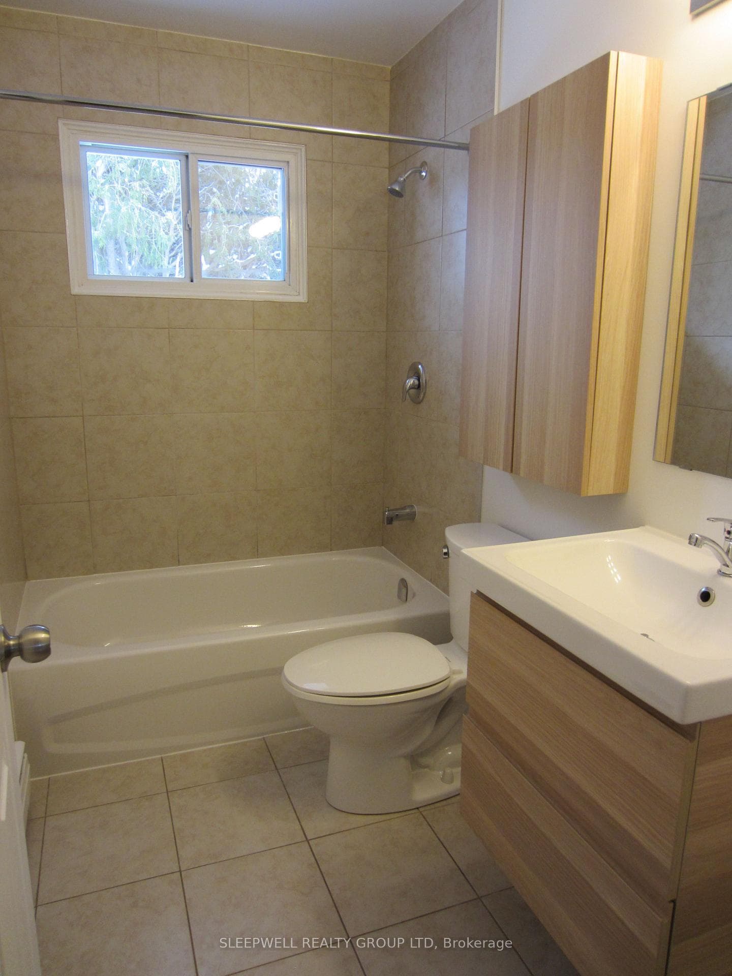 473 Vernon Avenue photo 34