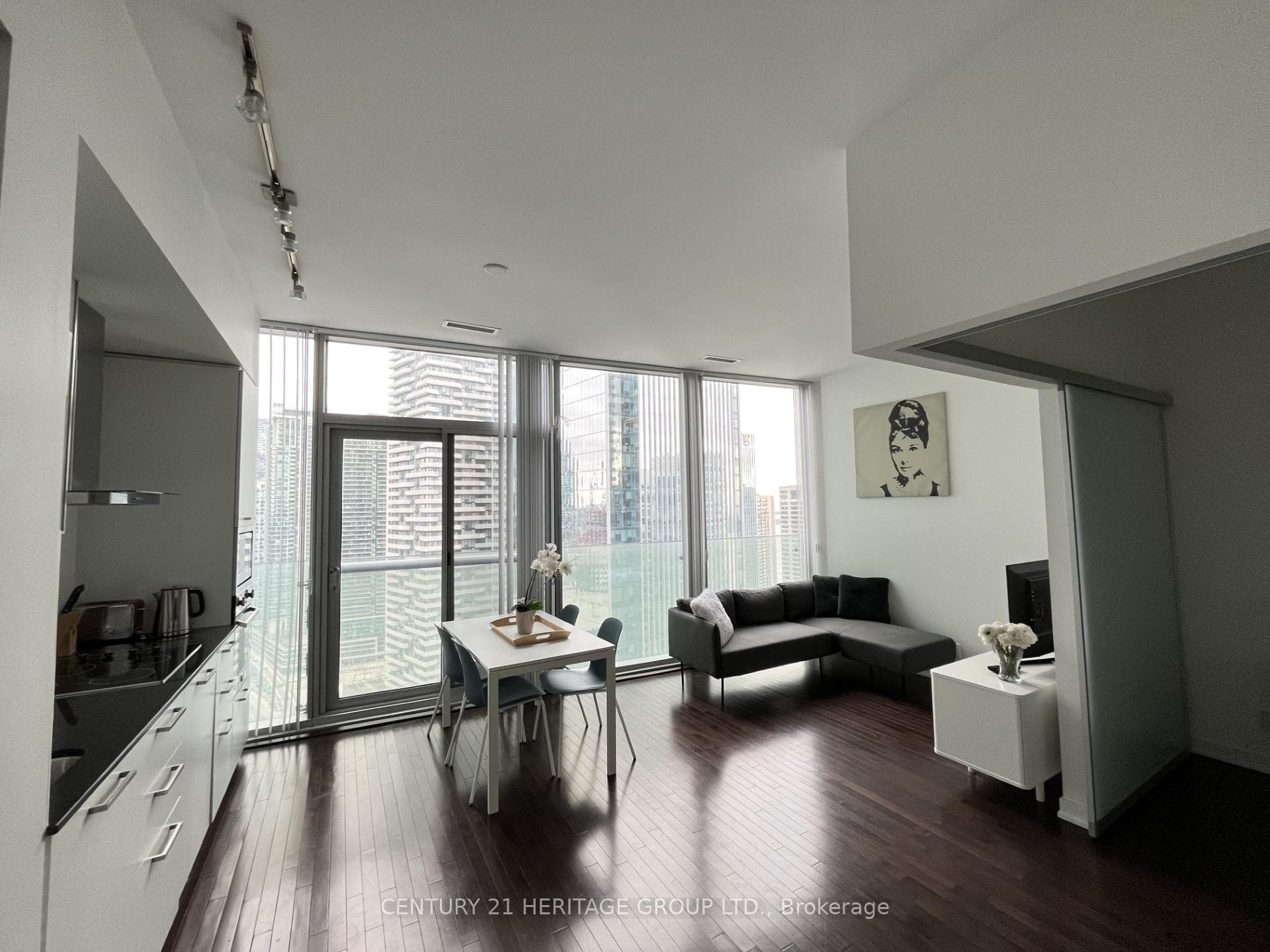 12 York Street Unit 3011 photo 7