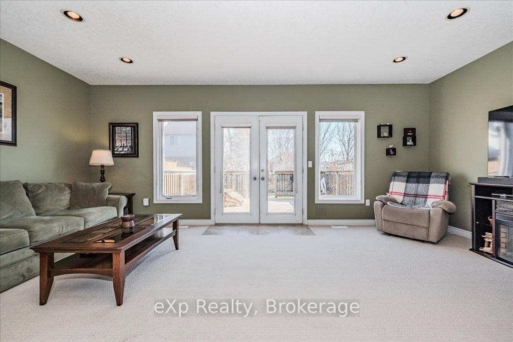 82 Lynch Circle photo 18