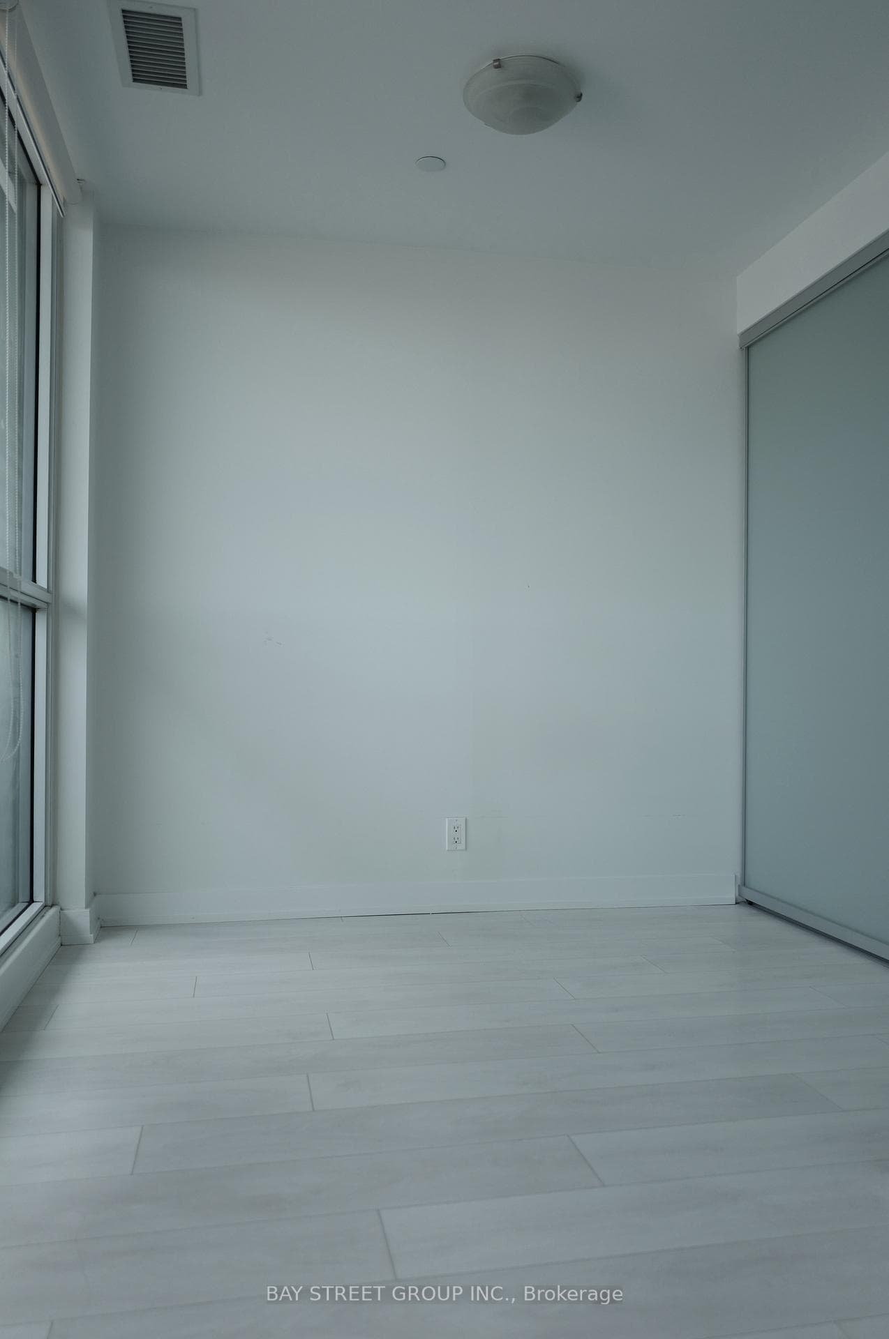 2200 Lakeshore Boulevard Unit 718 photo 7