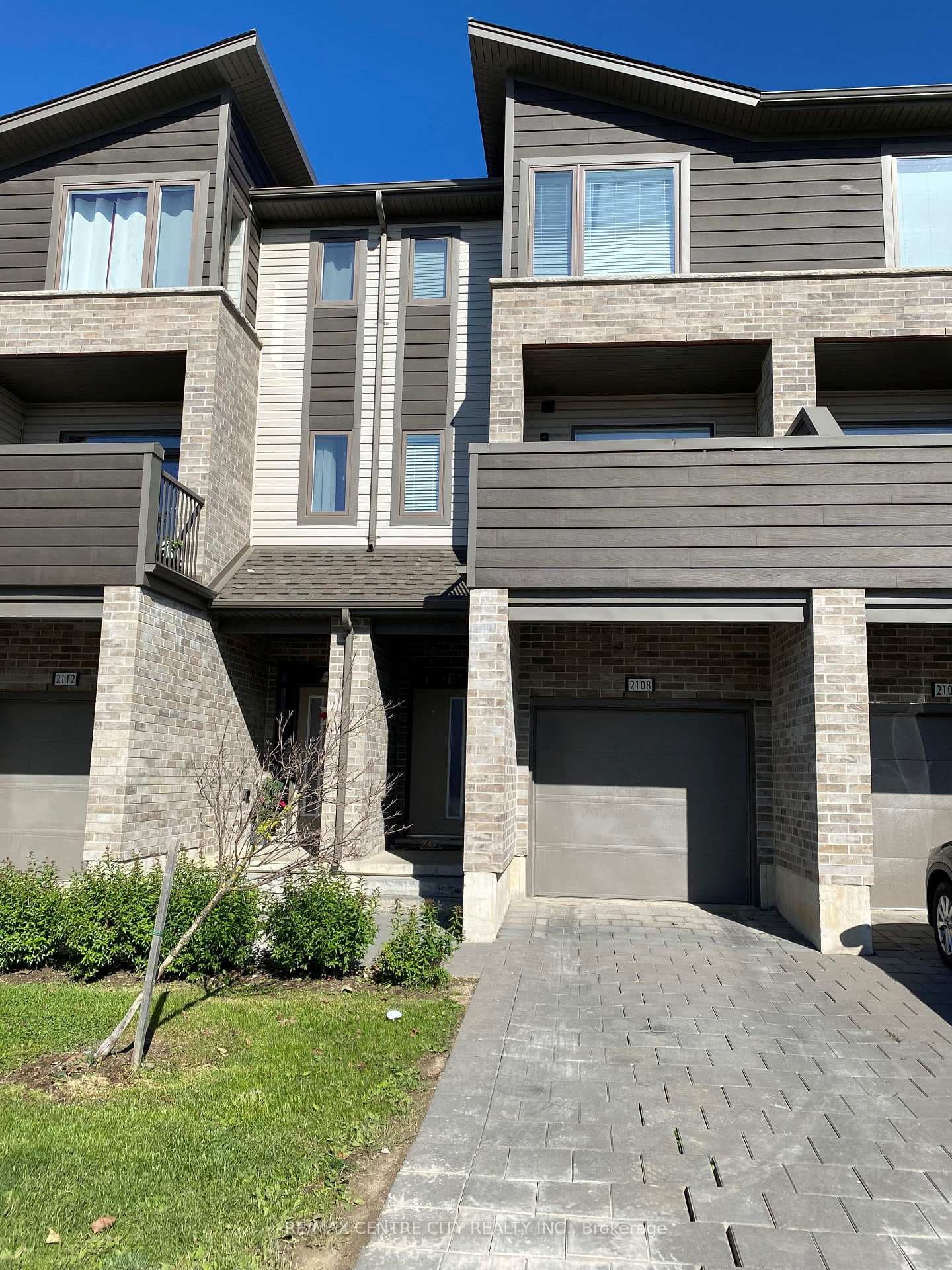 2108 Meadowgate Boulevard photo 4