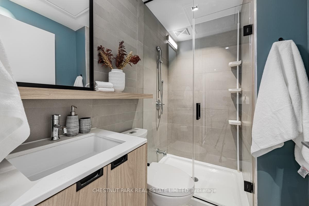 501 Adelaide Street Unit 610 photo 14