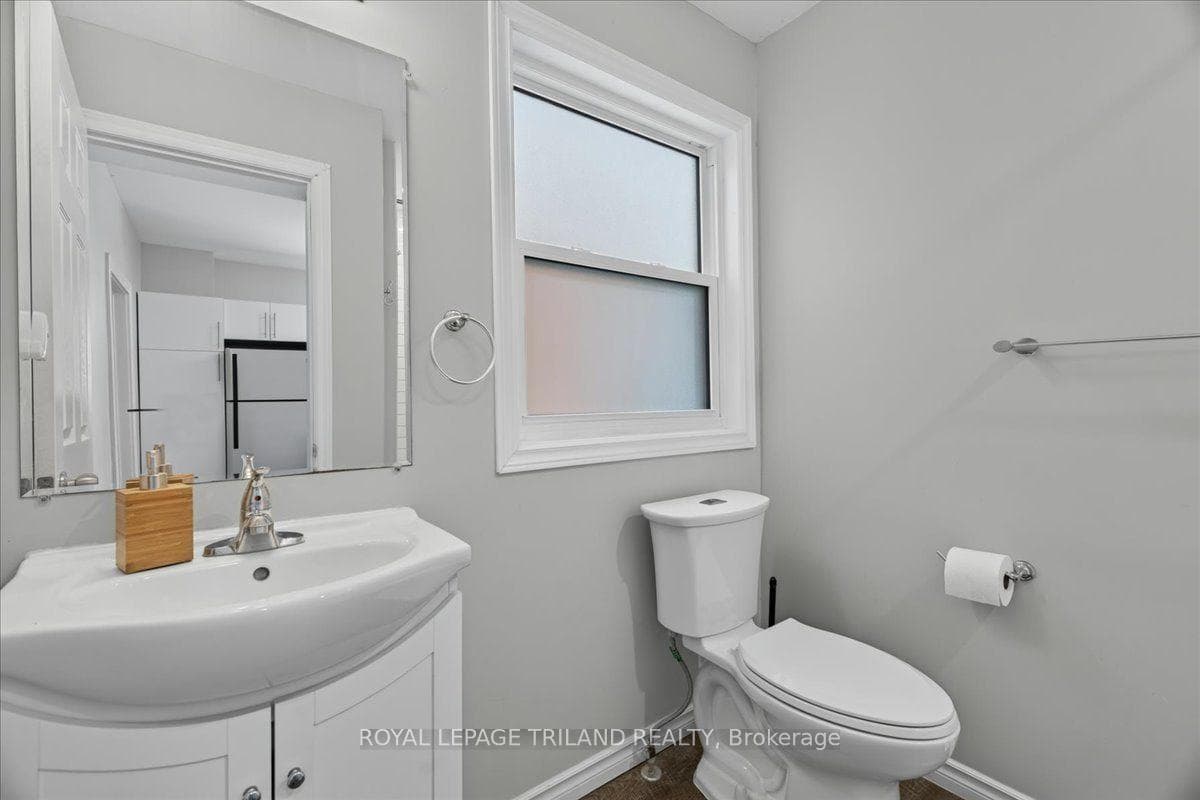 133 Wilson Avenue photo 10