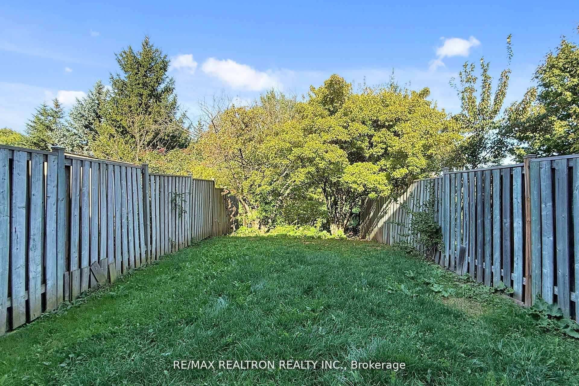 427 Ravineview Way photo 32