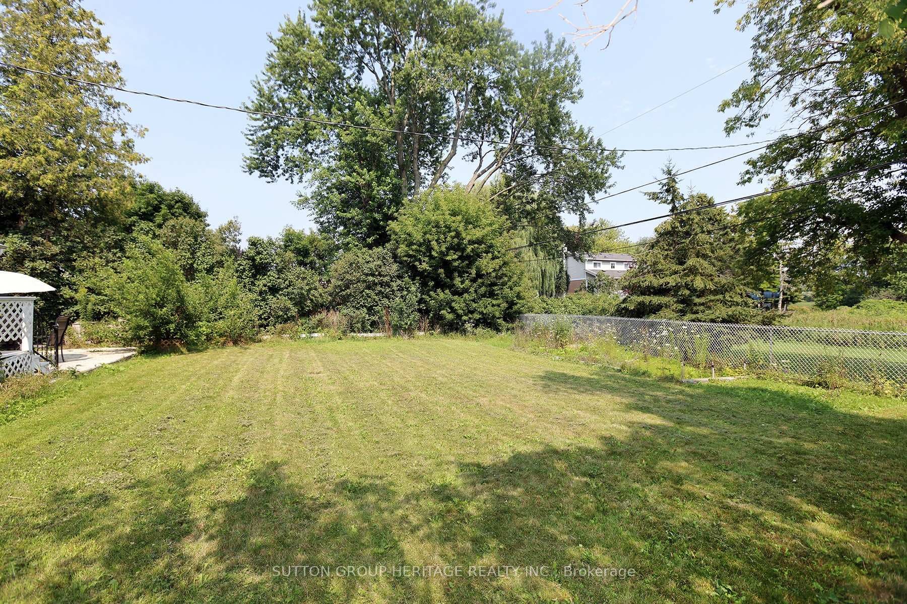661 Annland Street photo 25