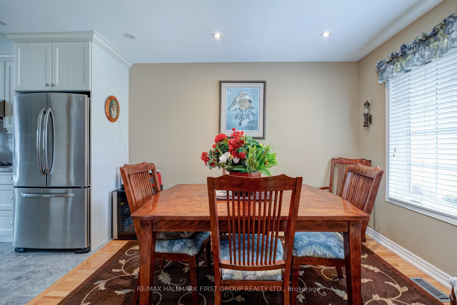 1130 Oakhill Avenue photo 3