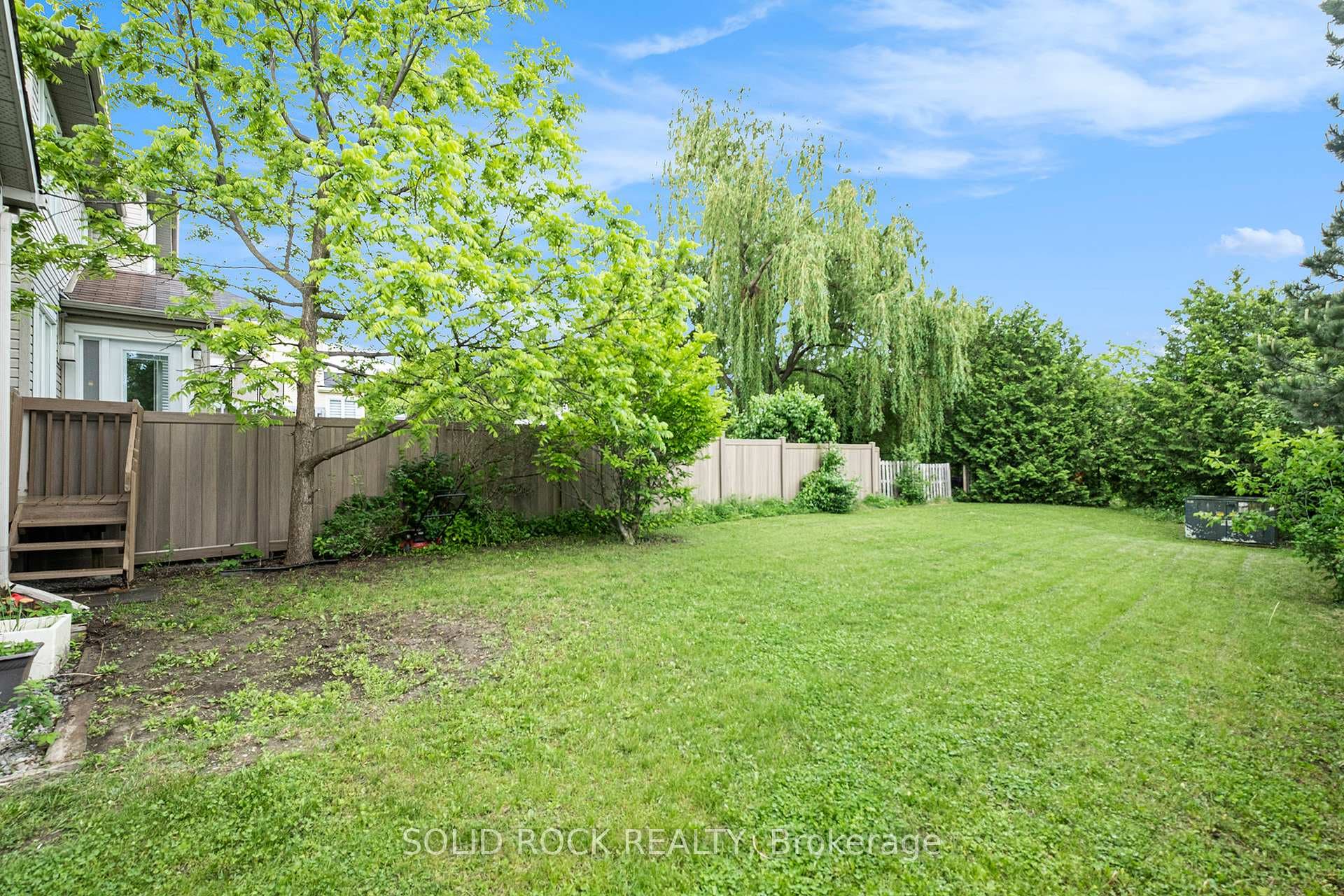90 Kimberwick Crescent photo 25