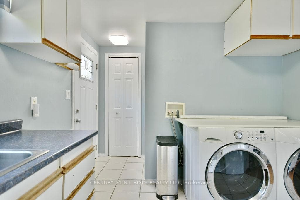 203 Florence Avenue photo 15