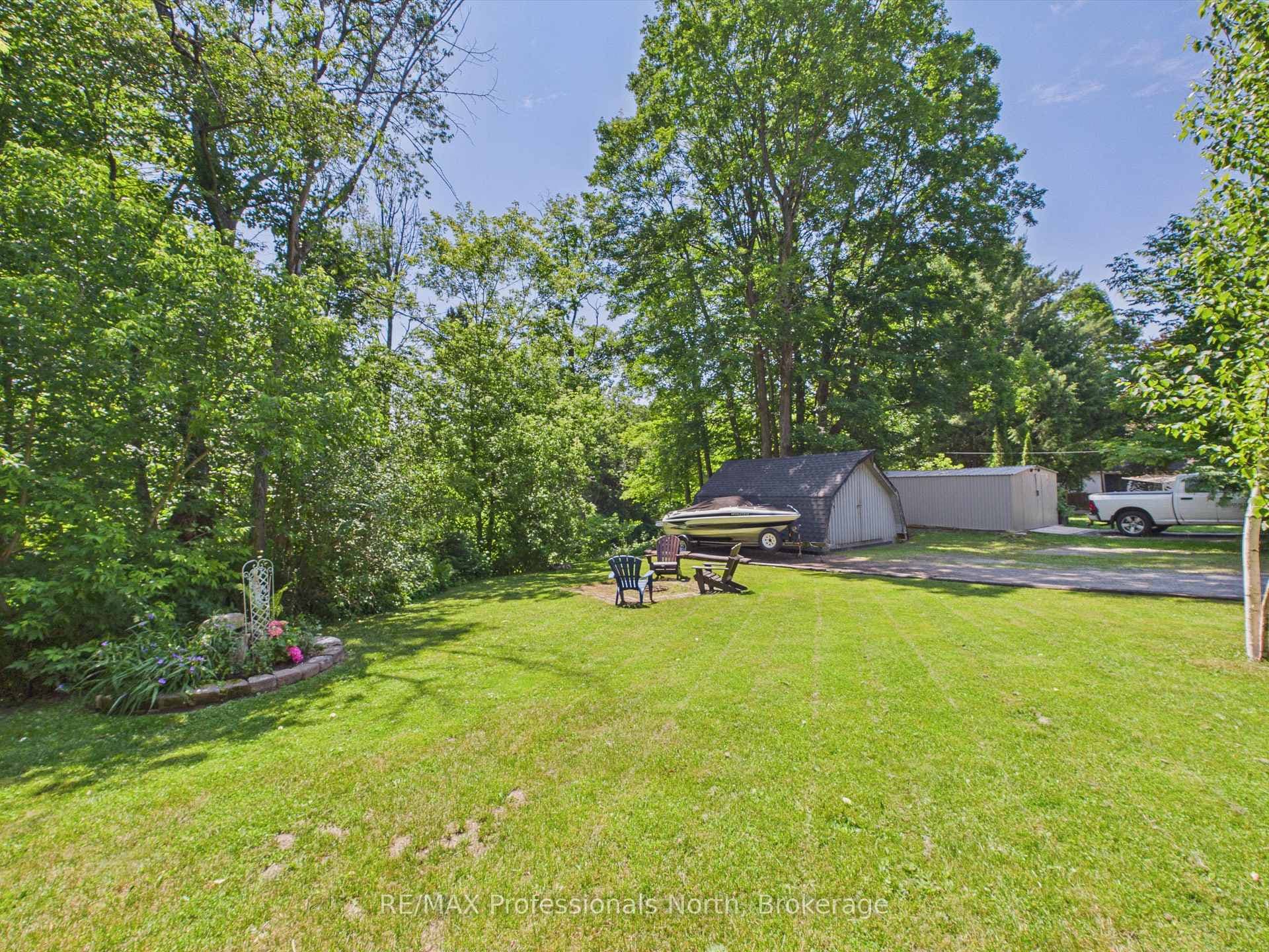 36 EDWARD Street photo 43