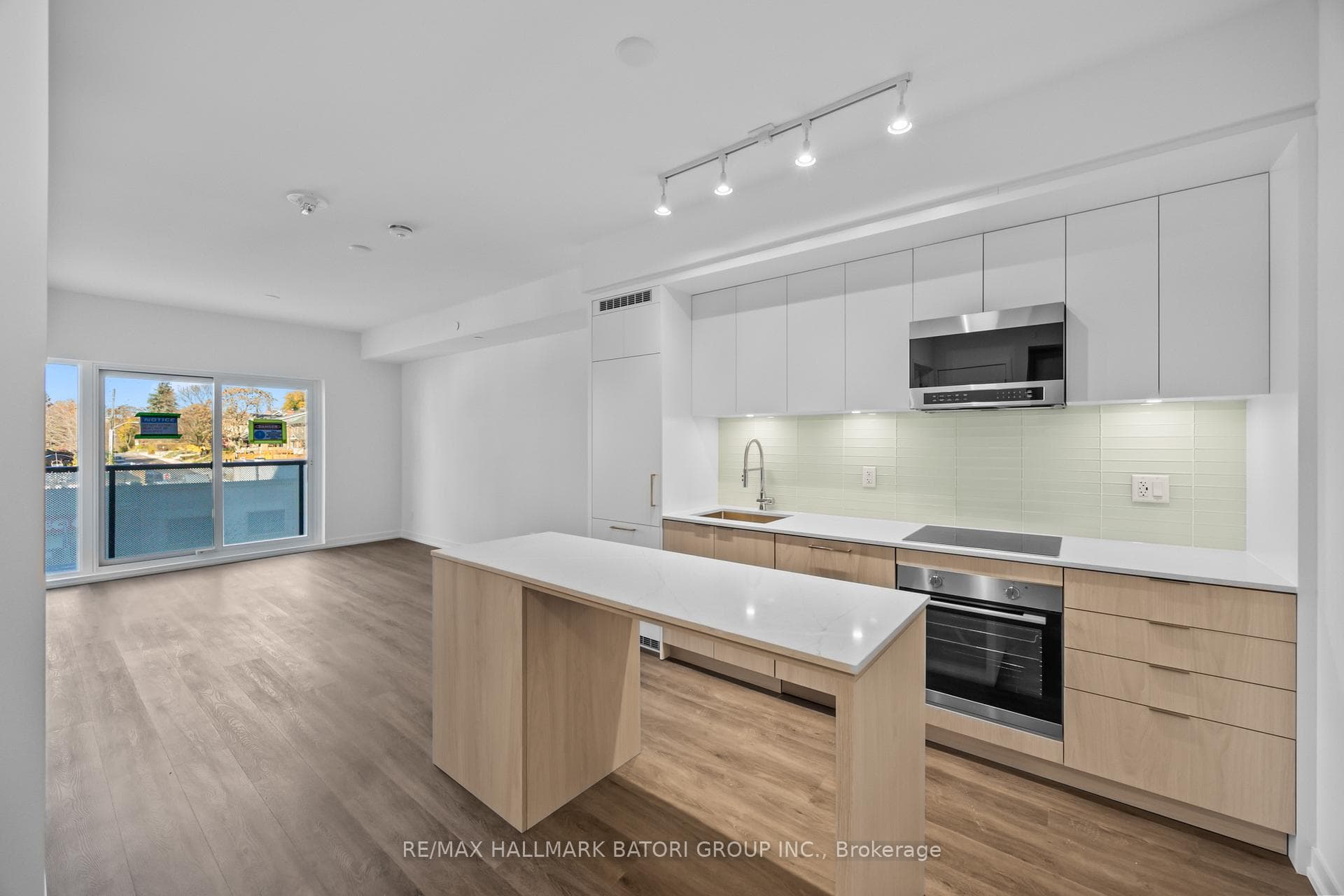 863 St. Clair Avenue Unit 303 photo 6