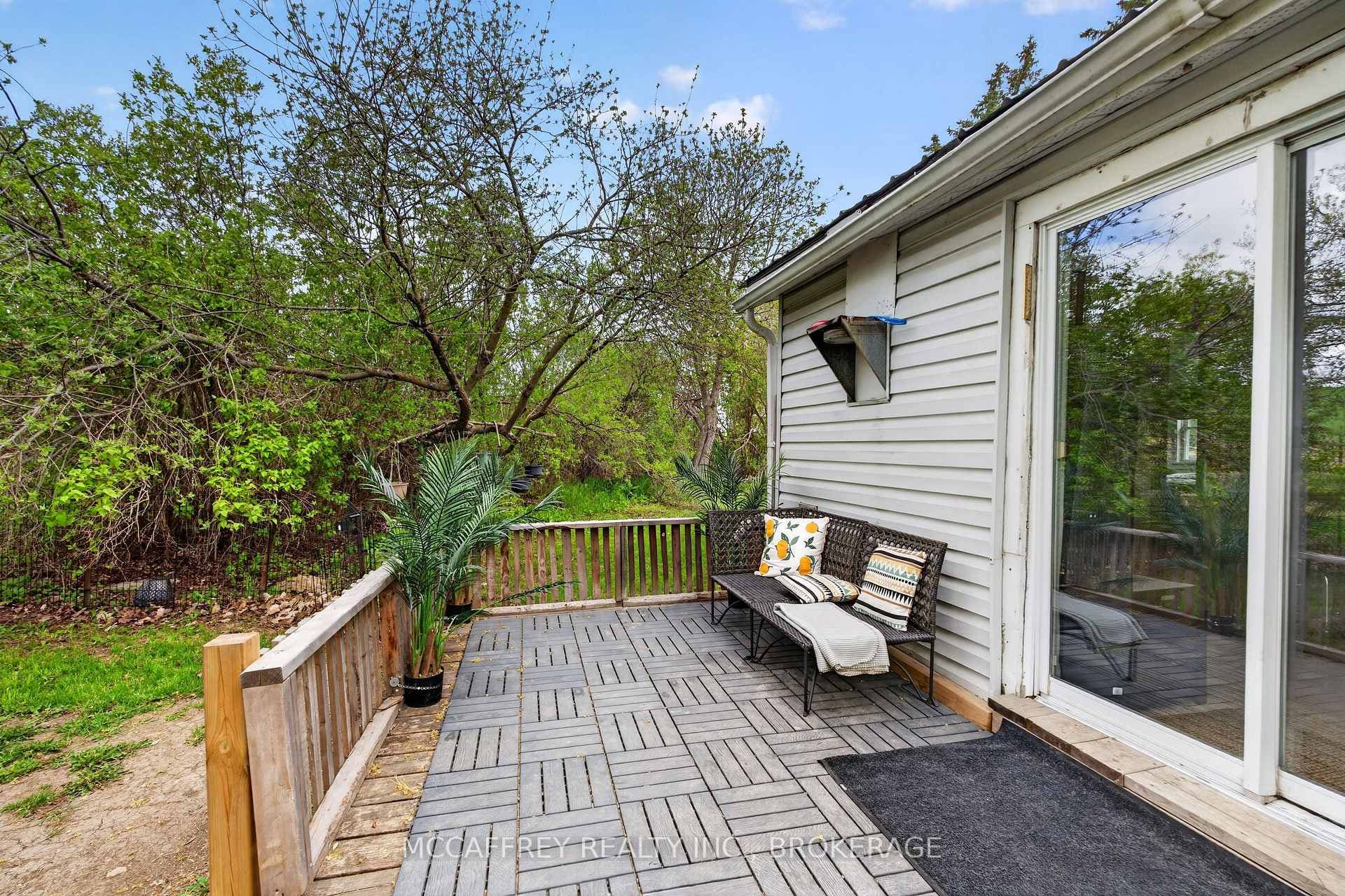 476 Hoards Road photo 28