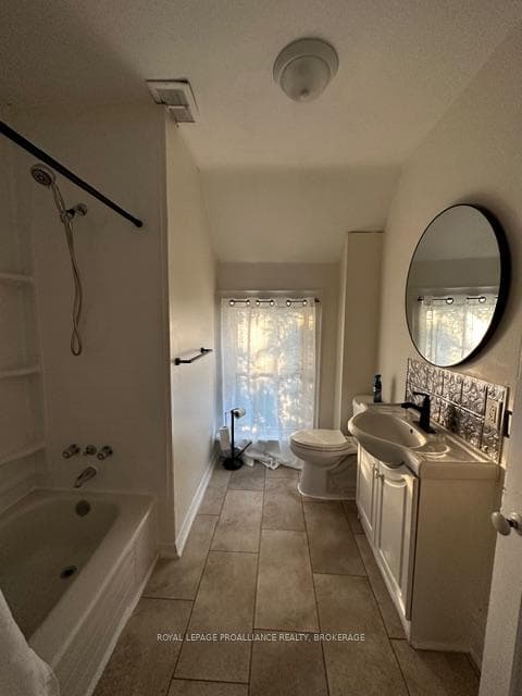 151 Adelaide Street photo 23