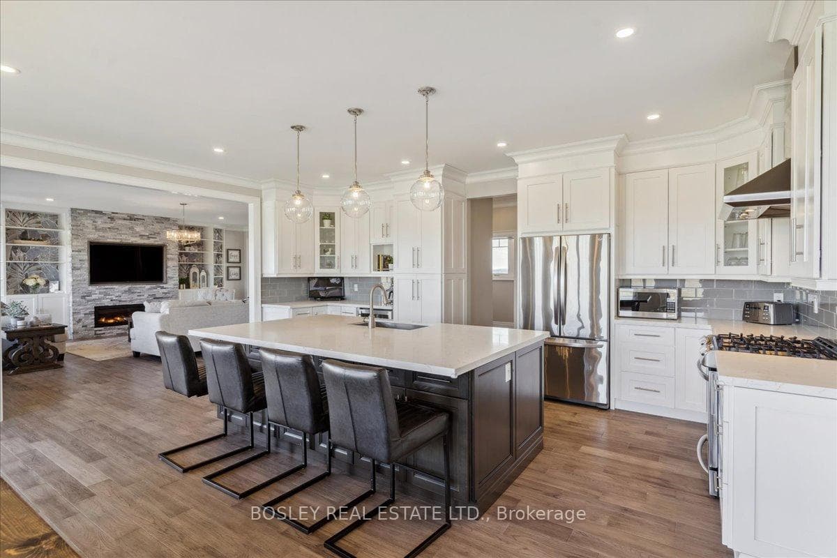 9533 Simcoe Street photo 12