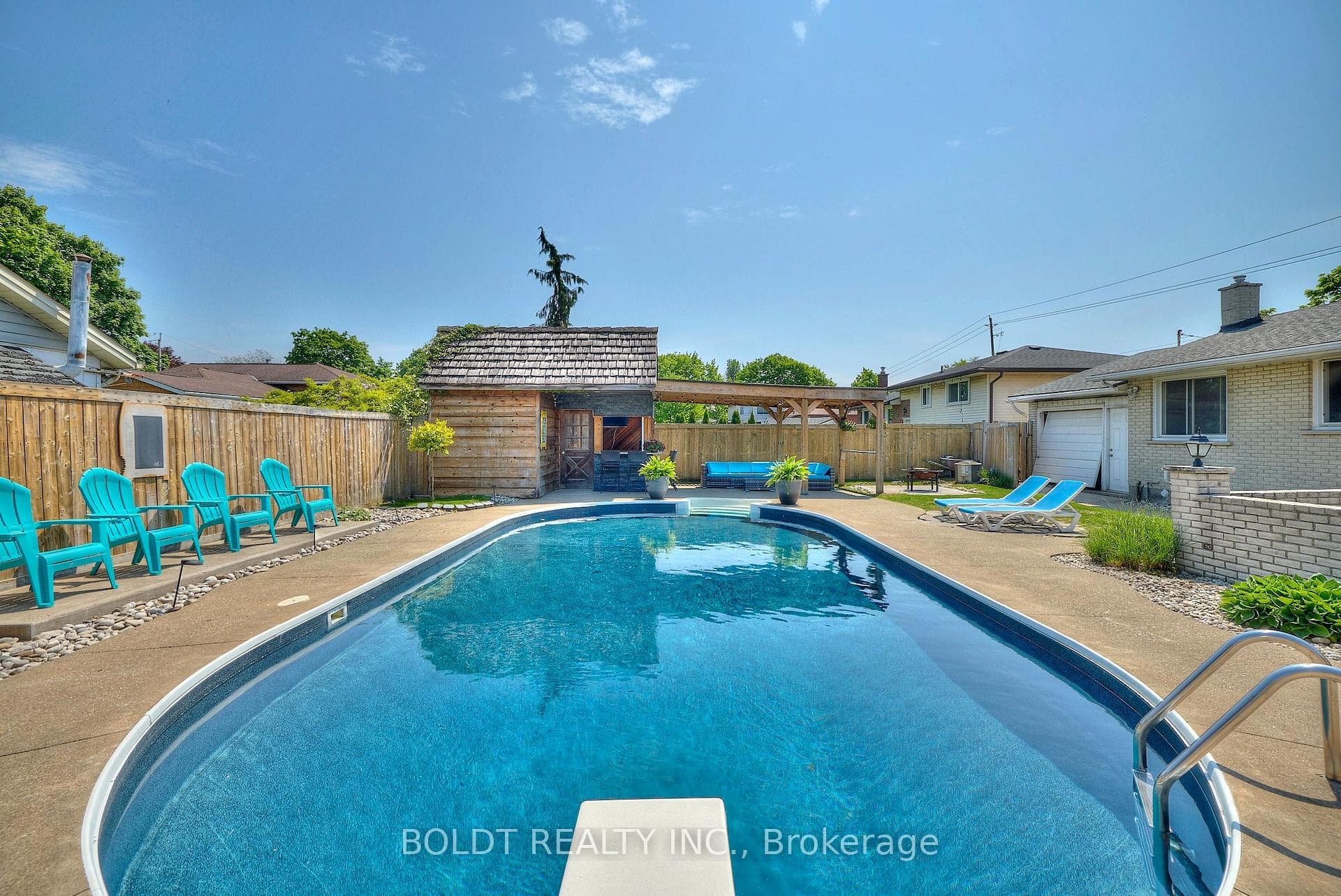552 Lake Street photo 27