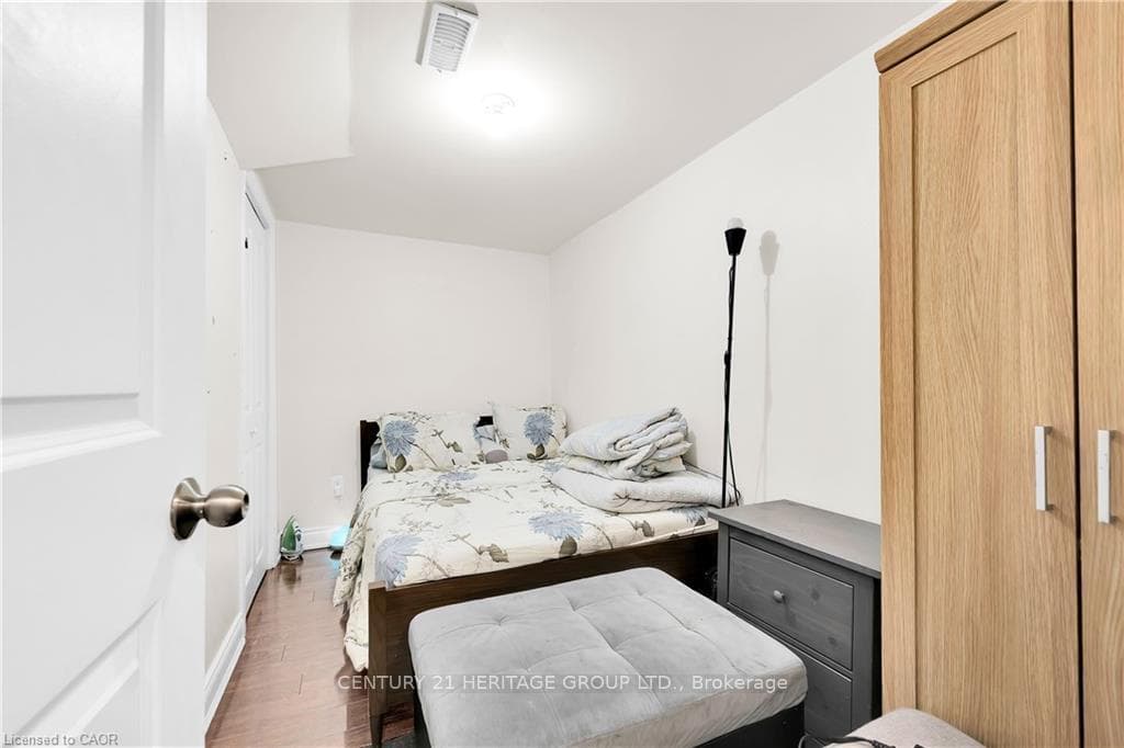 1354 Upper Sherman Avenue photo 28