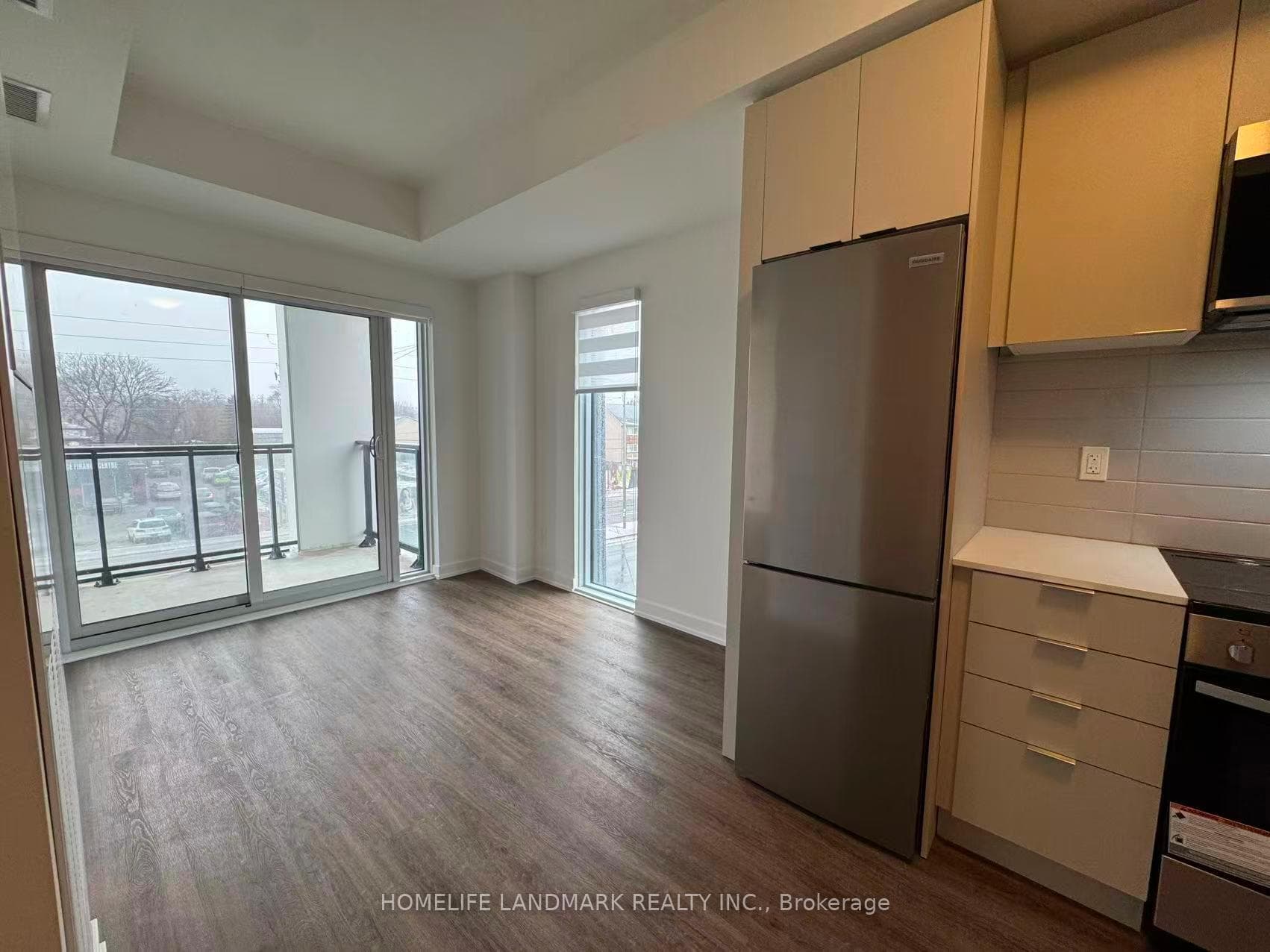 4569 Kingston Road Unit 301 photo 4