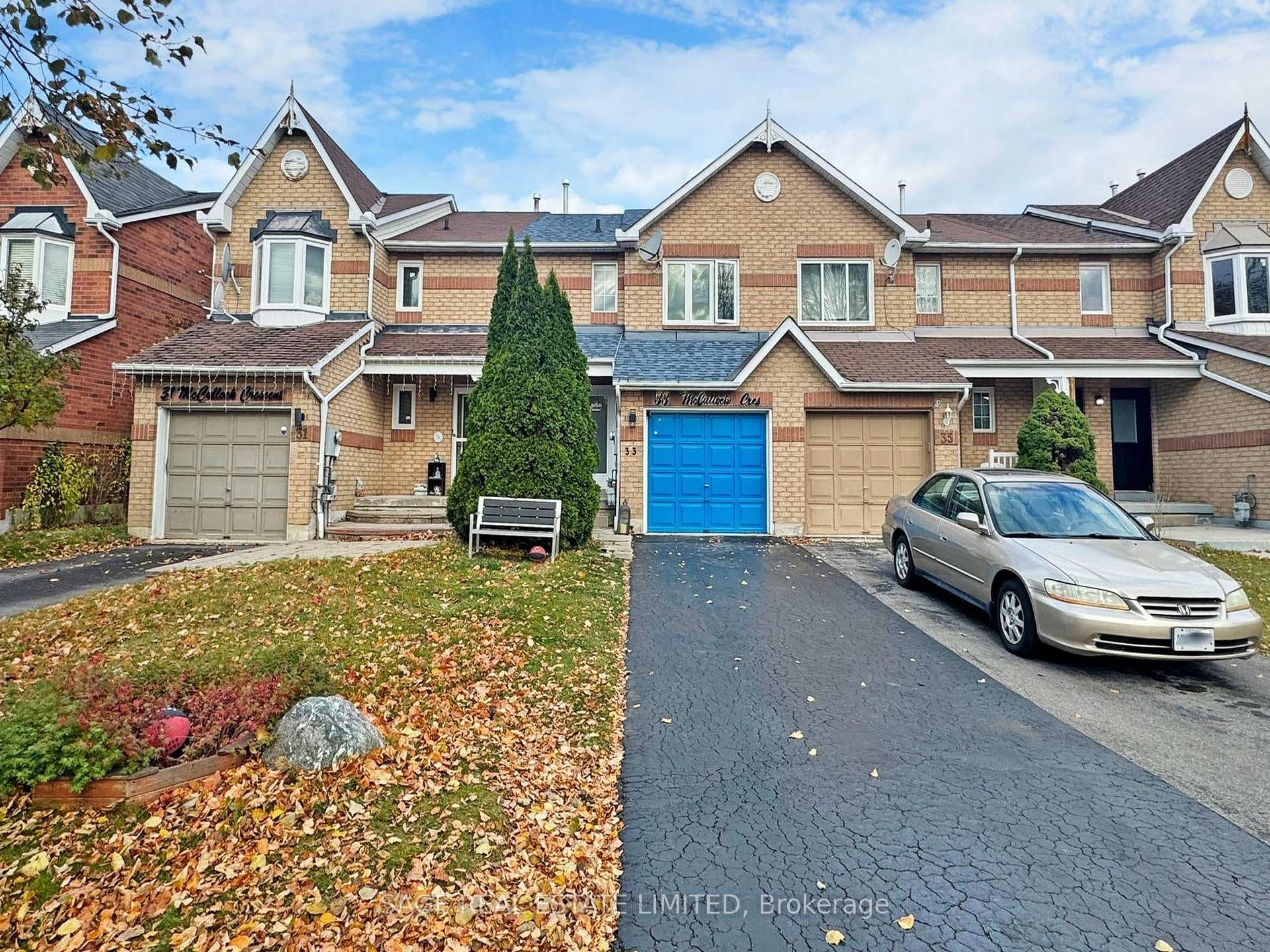 33 Mccullock Crescent photo 2