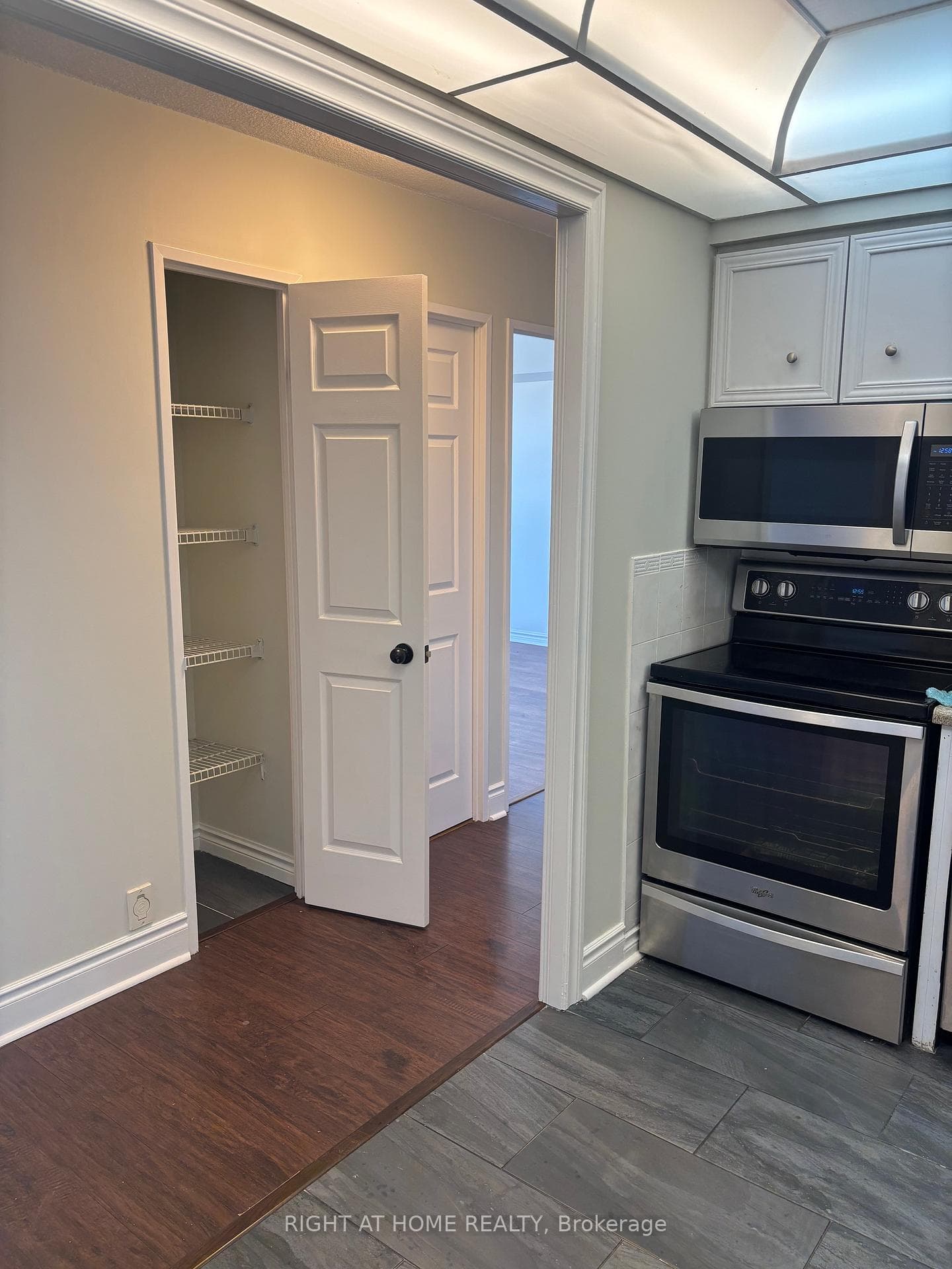 8501 BAYVIEW Avenue Unit 1006 photo 4