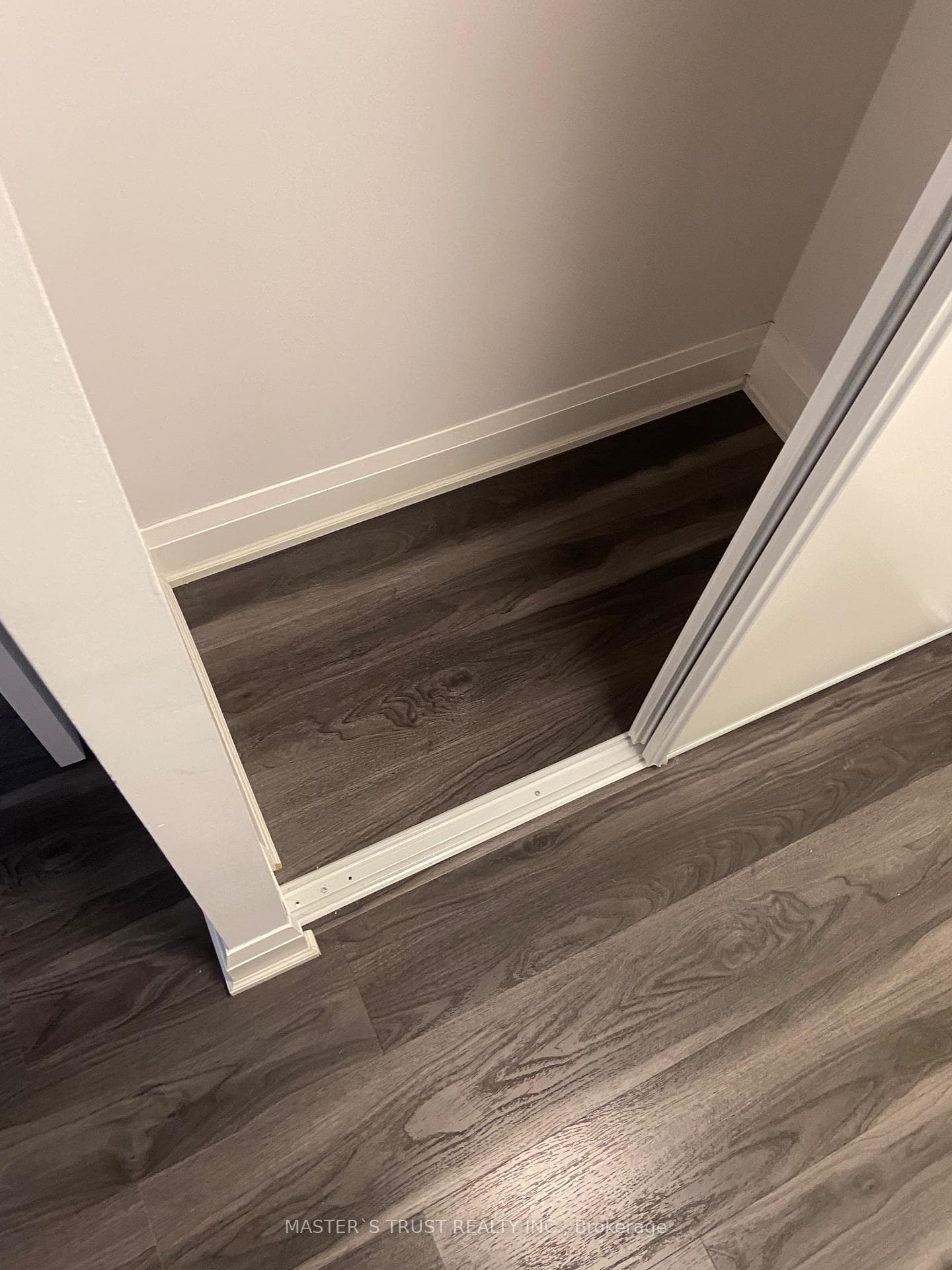 68 Canterbury Place Unit 220 photo 10