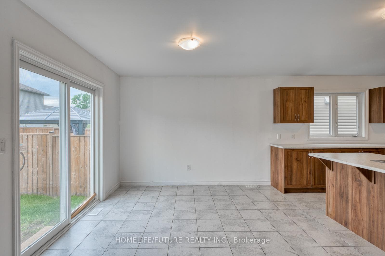 69 Brennan Crescent photo 19
