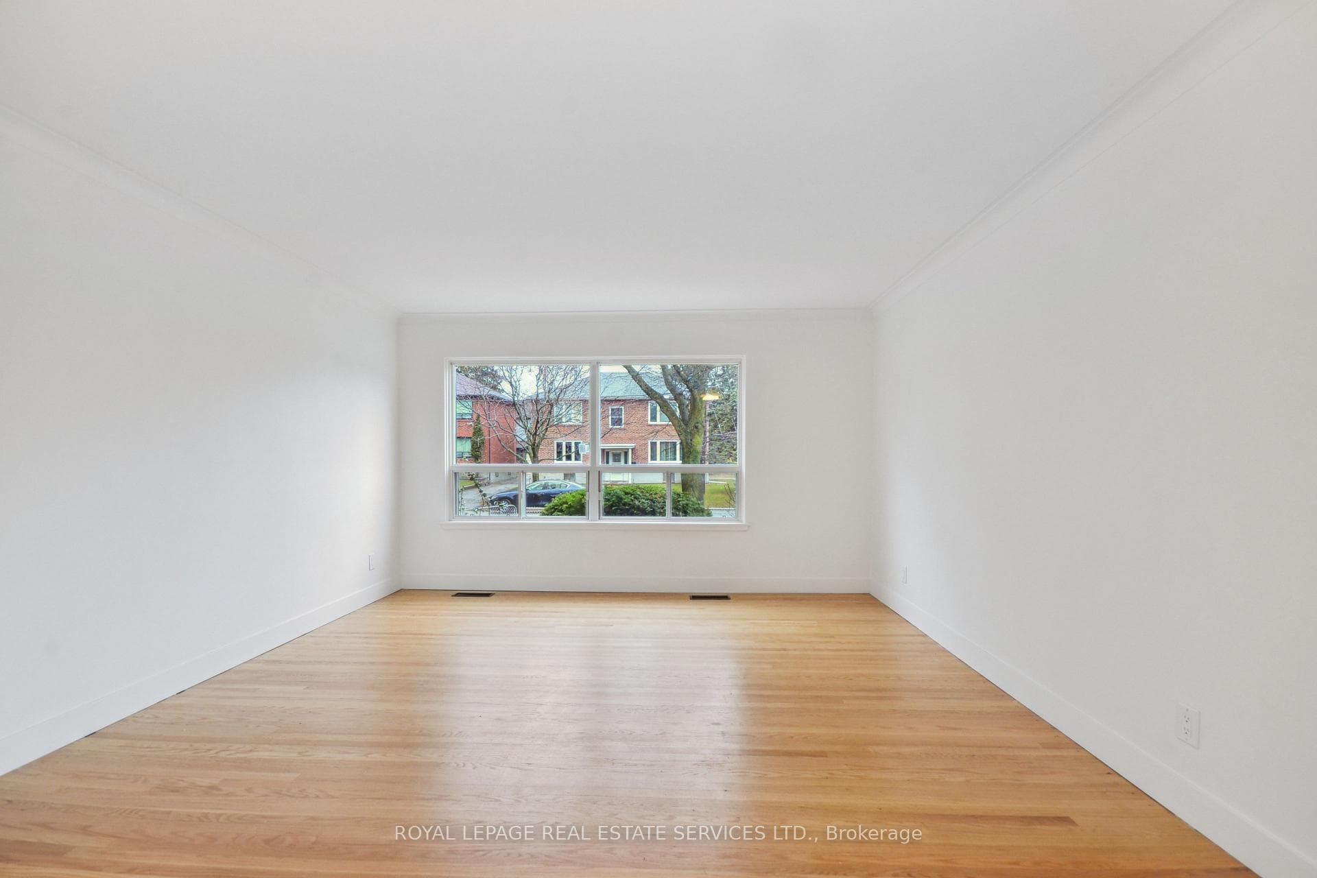 1 Yorkview Drive Unit 100 photo 5