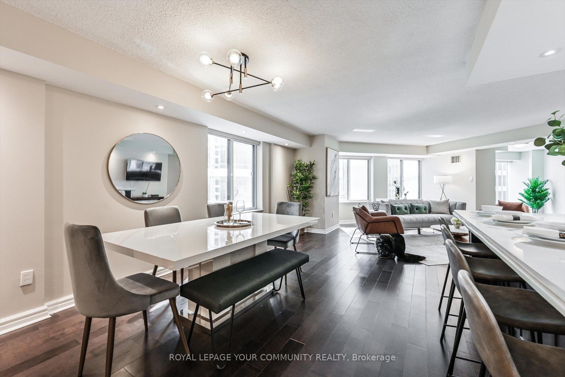 33 University Avenue photo 32
