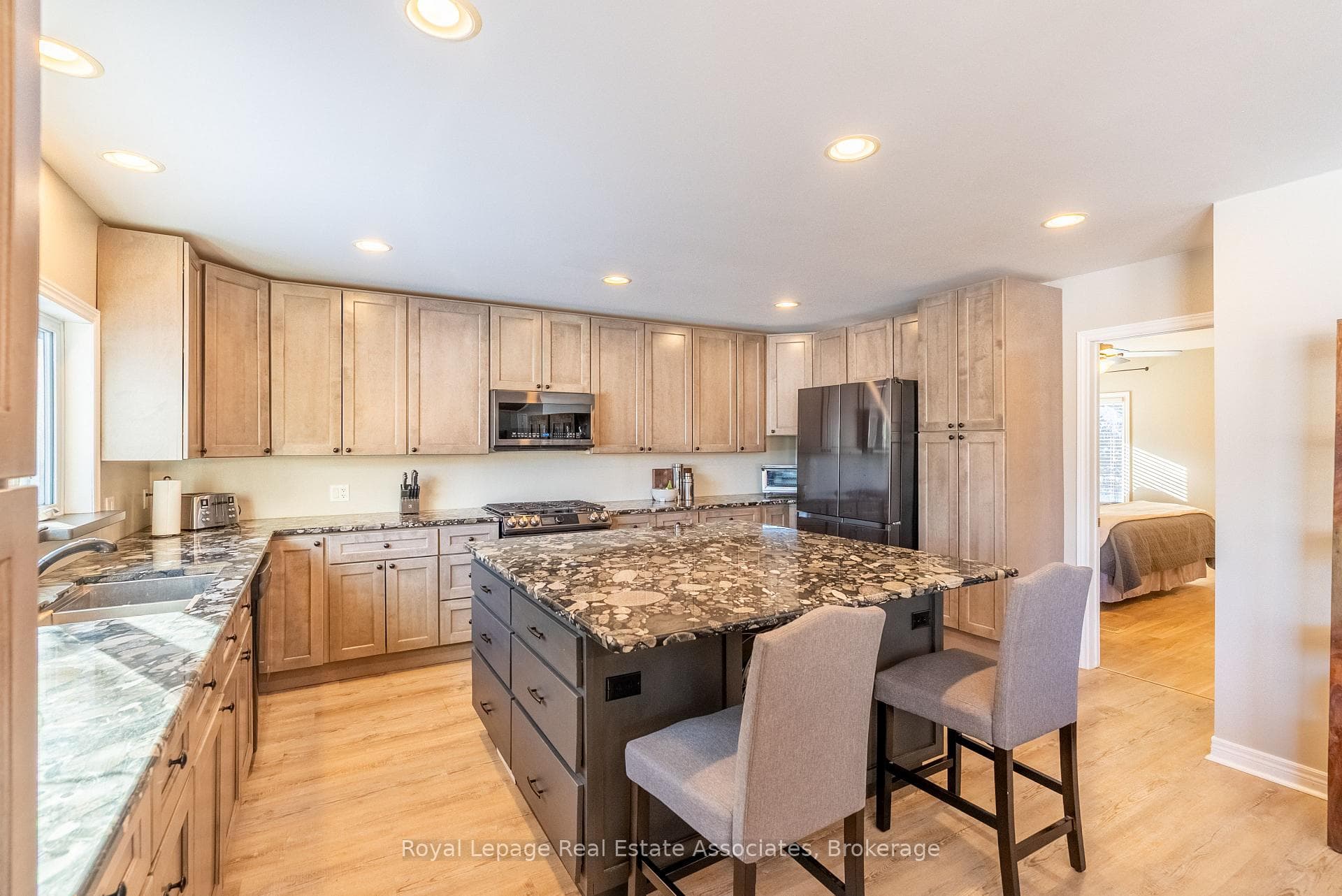 196 Circle Road photo 5