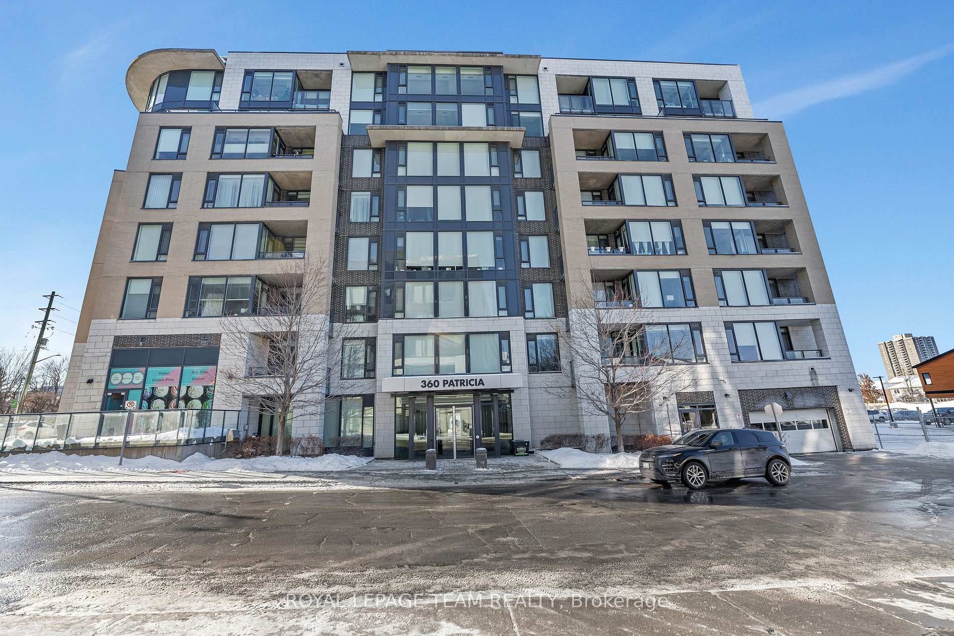 360 Patricia Avenue Unit 717 photo 2