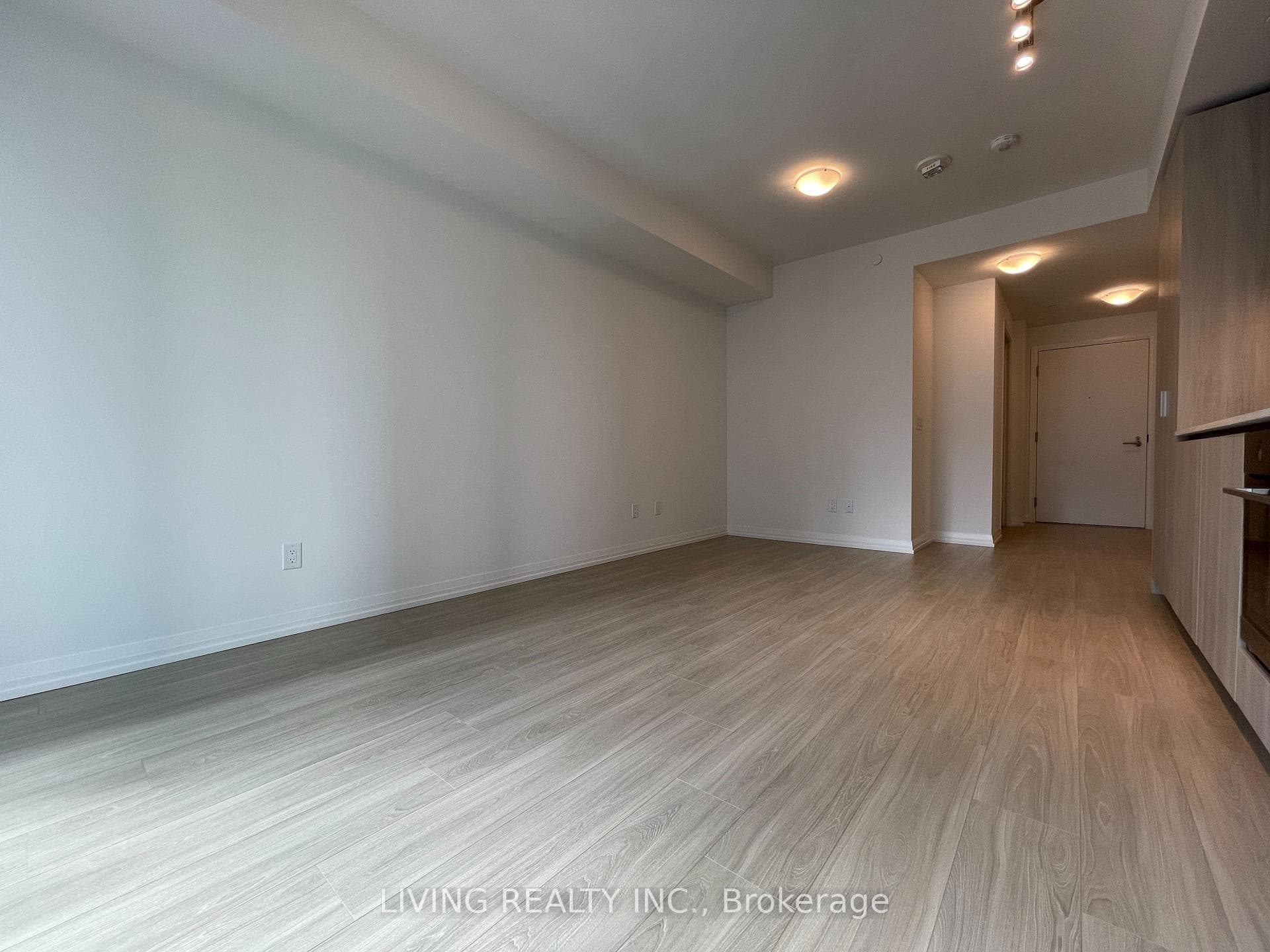 8 Widmer Street Unit 1808 photo 8